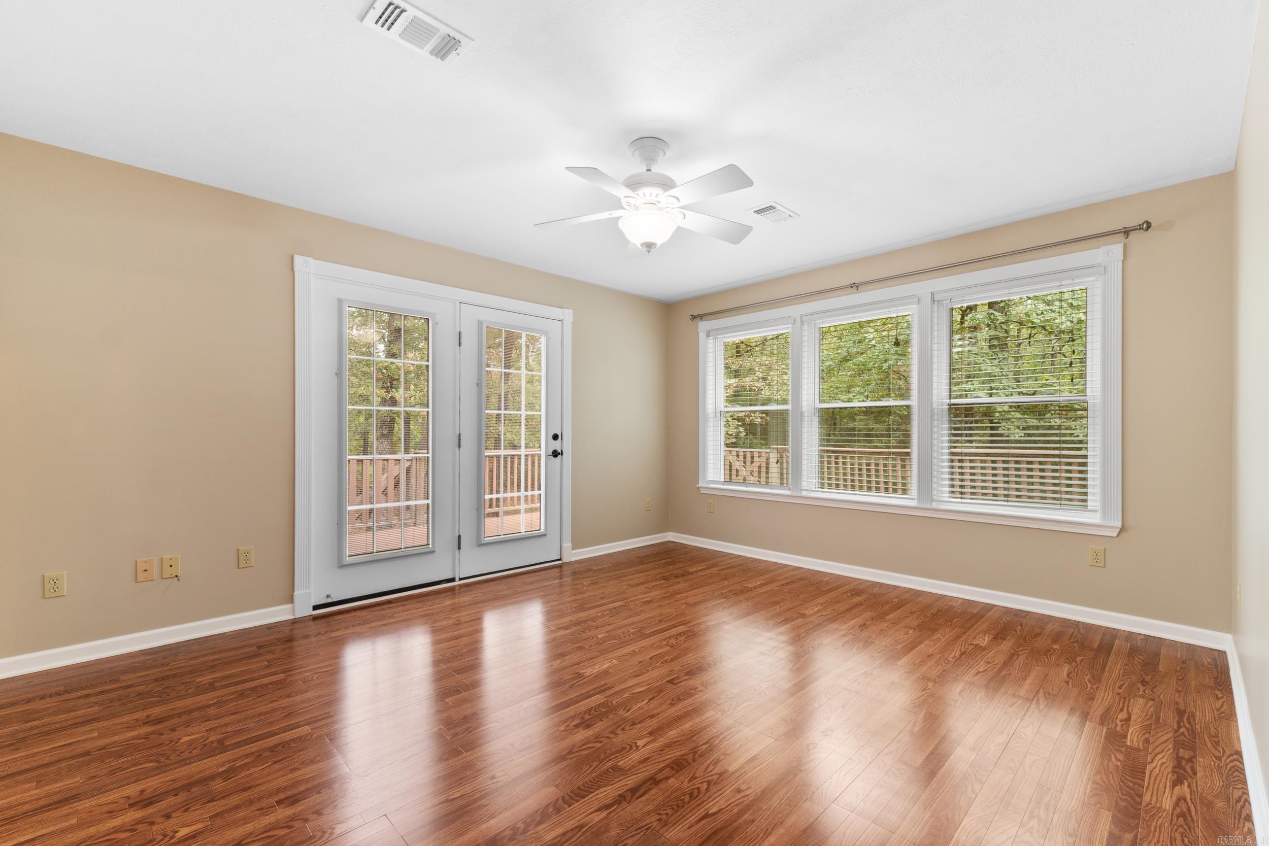 SUNSHINE FARMS - Residential