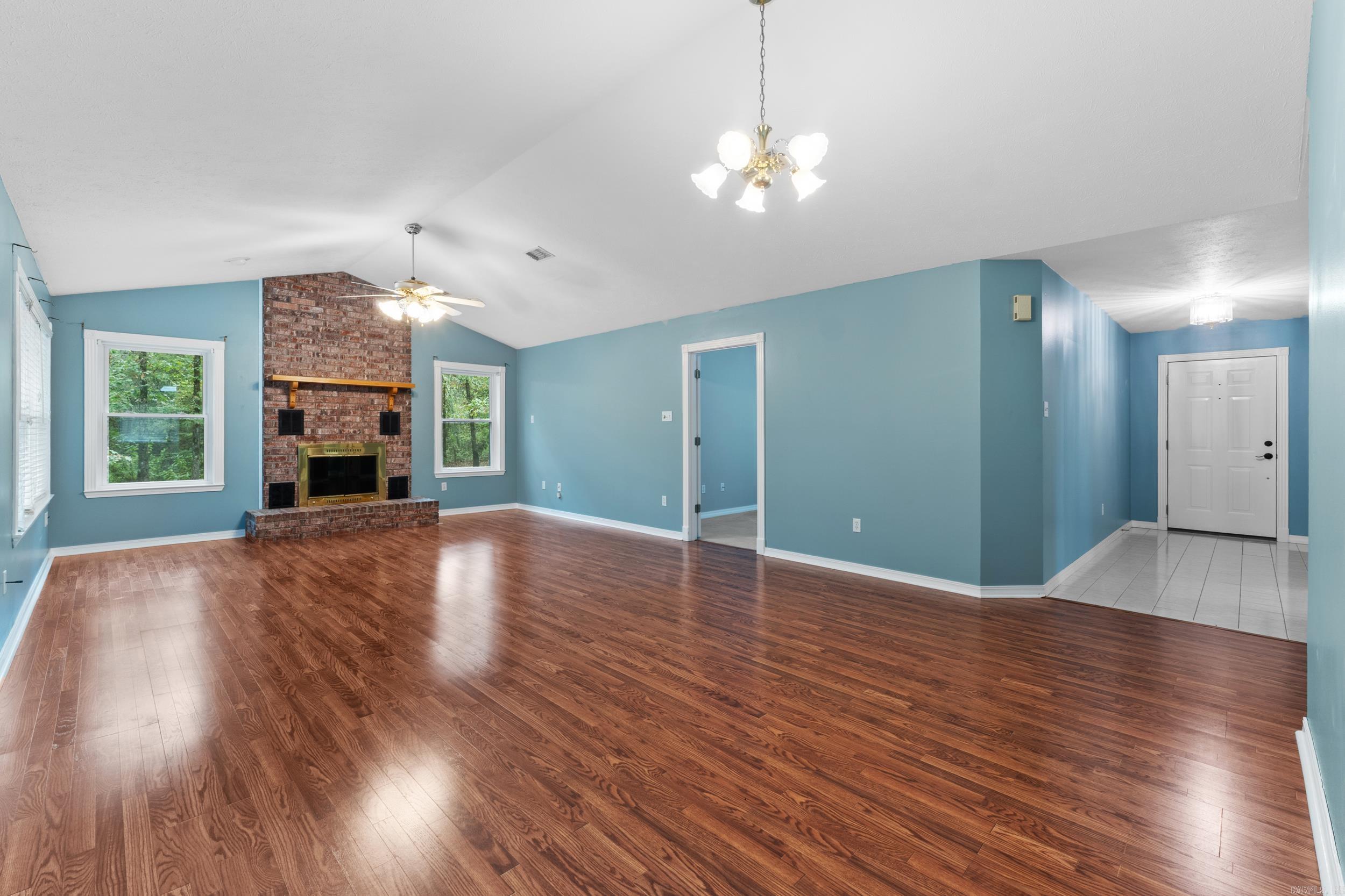 SUNSHINE FARMS - Residential
