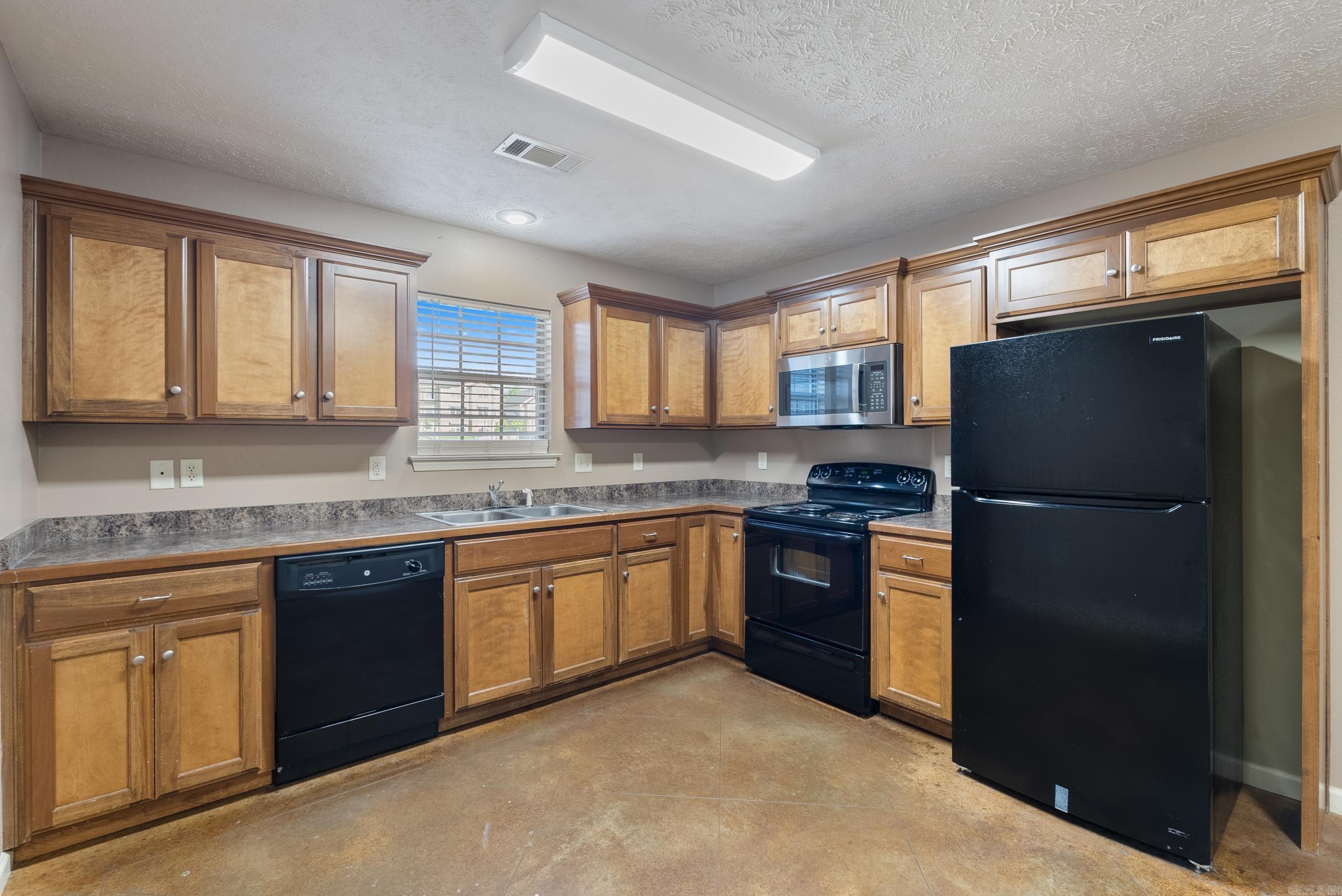 BROOKSTONE SUB CORRECTION - Residential