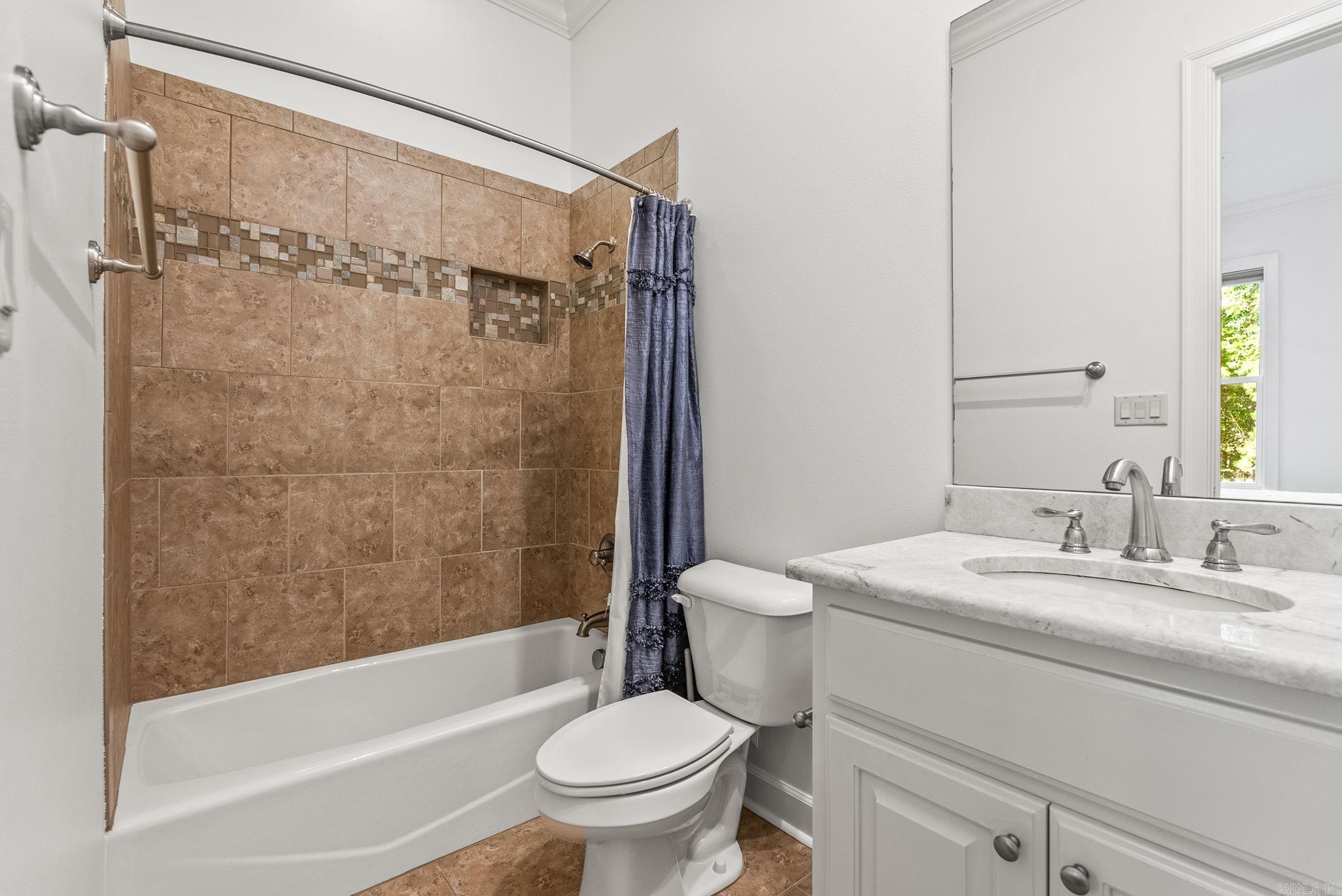 WOODLANDS EDGE - Residential