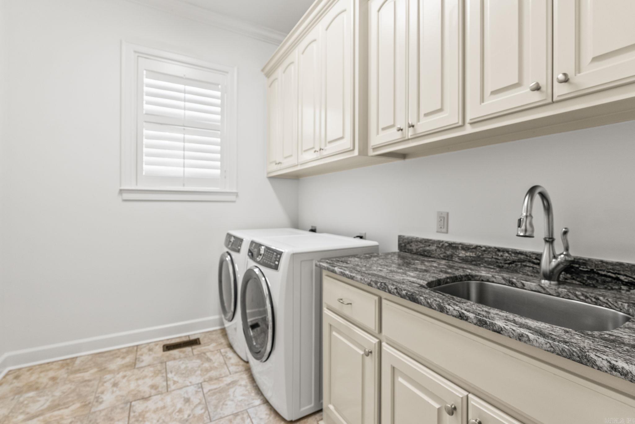 WOODLANDS EDGE - Residential