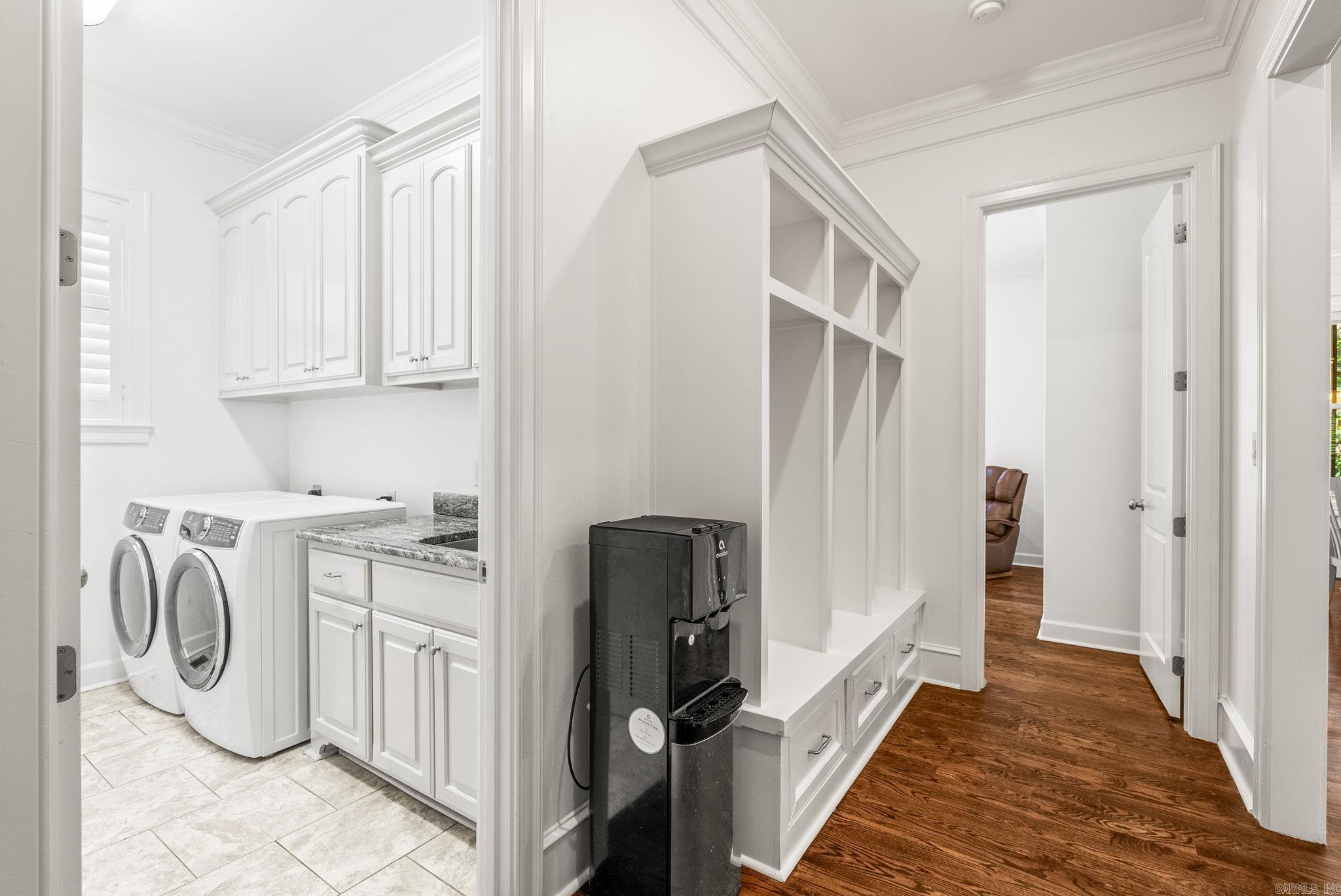 WOODLANDS EDGE - Residential