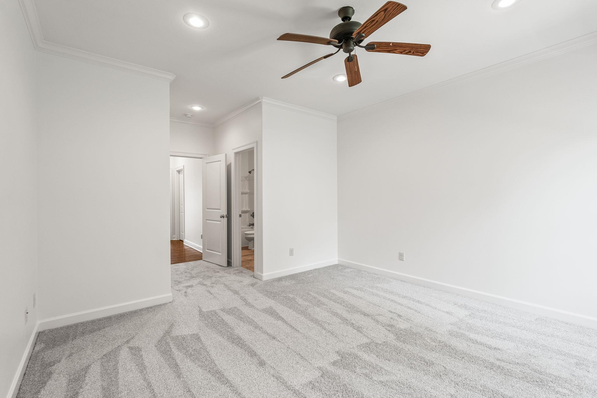 WOODLANDS EDGE - Residential