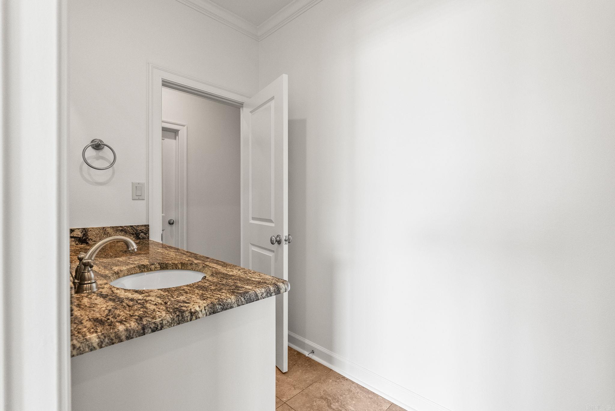 WOODLANDS EDGE - Residential