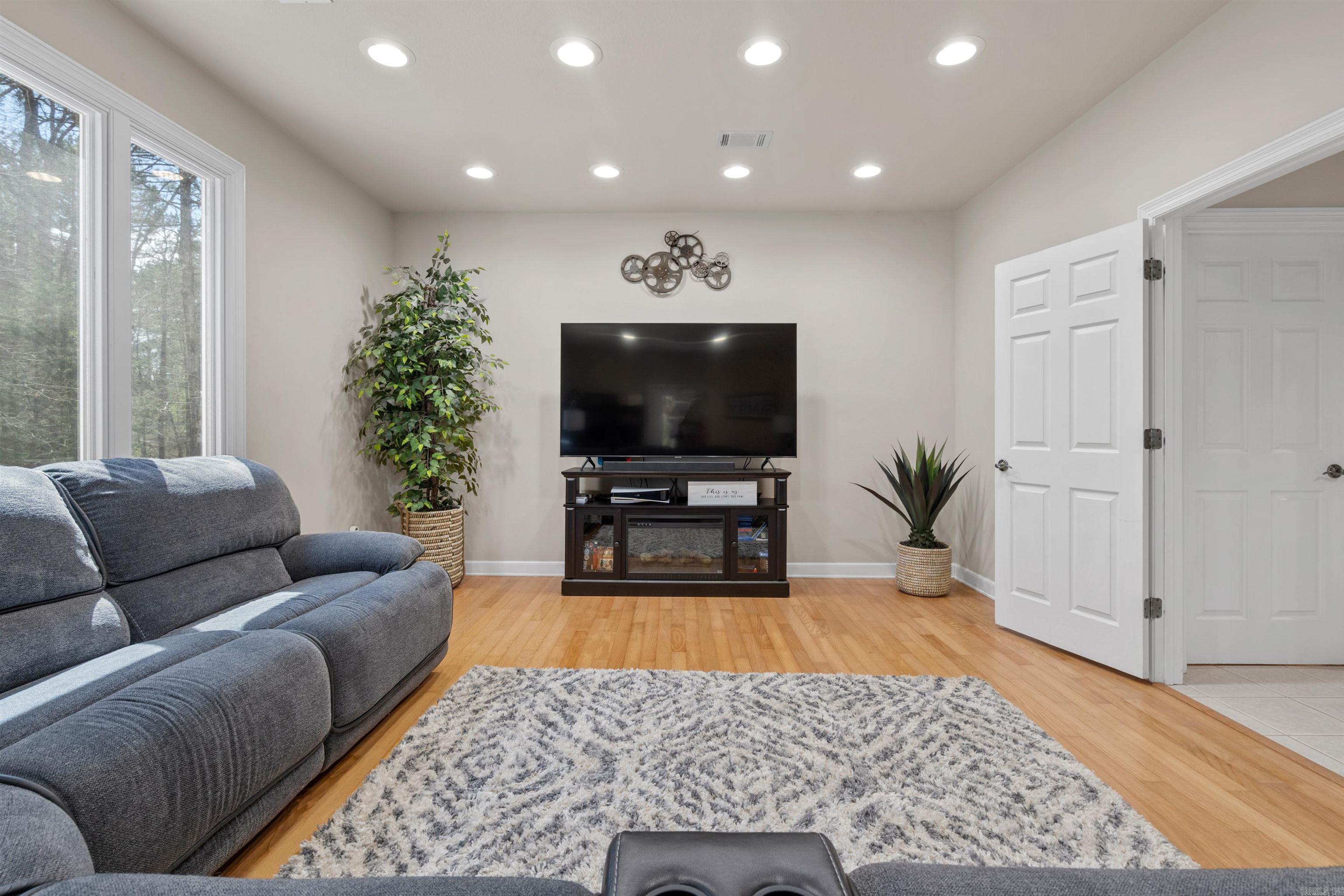 PACIFICA - Residential