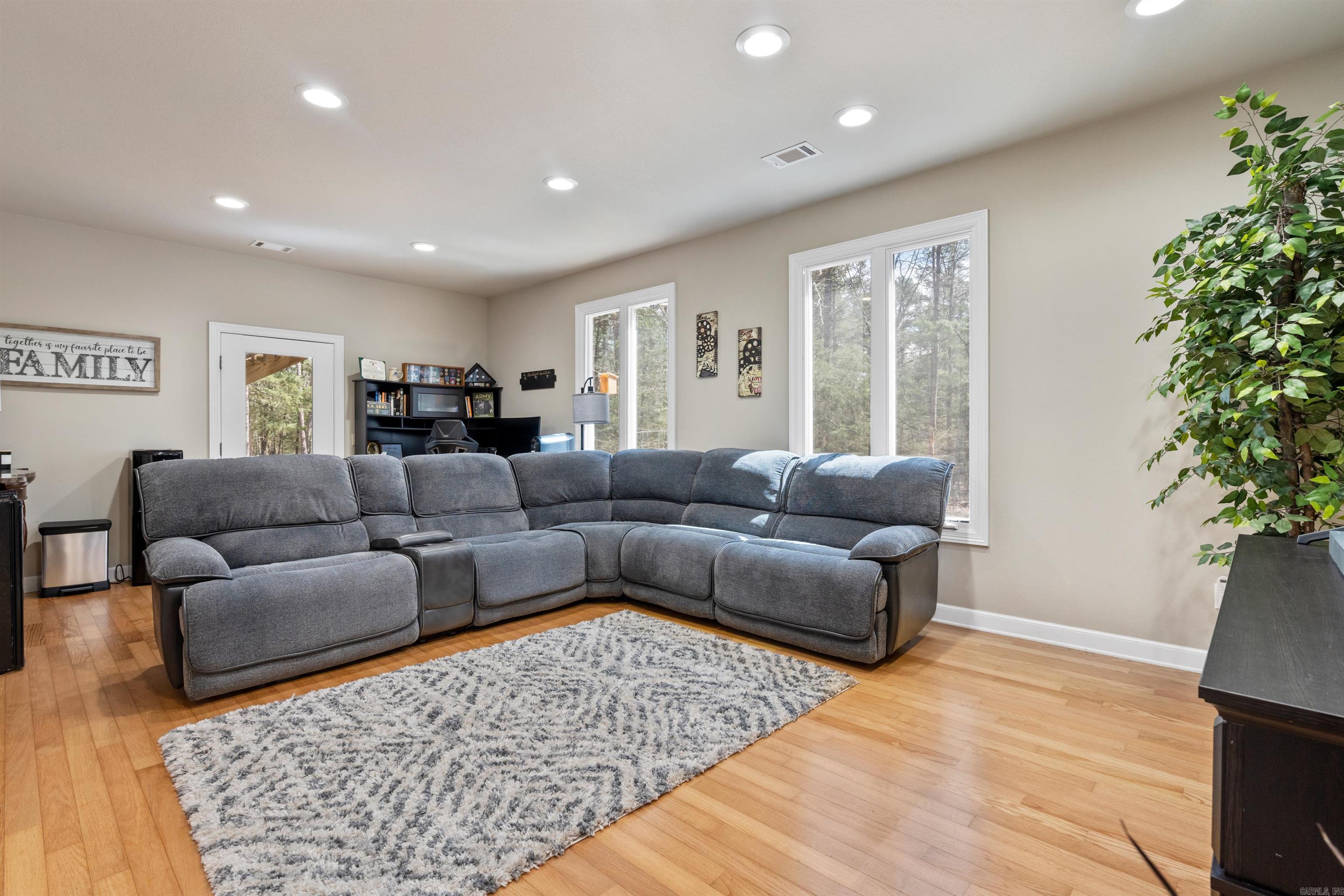 PACIFICA - Residential