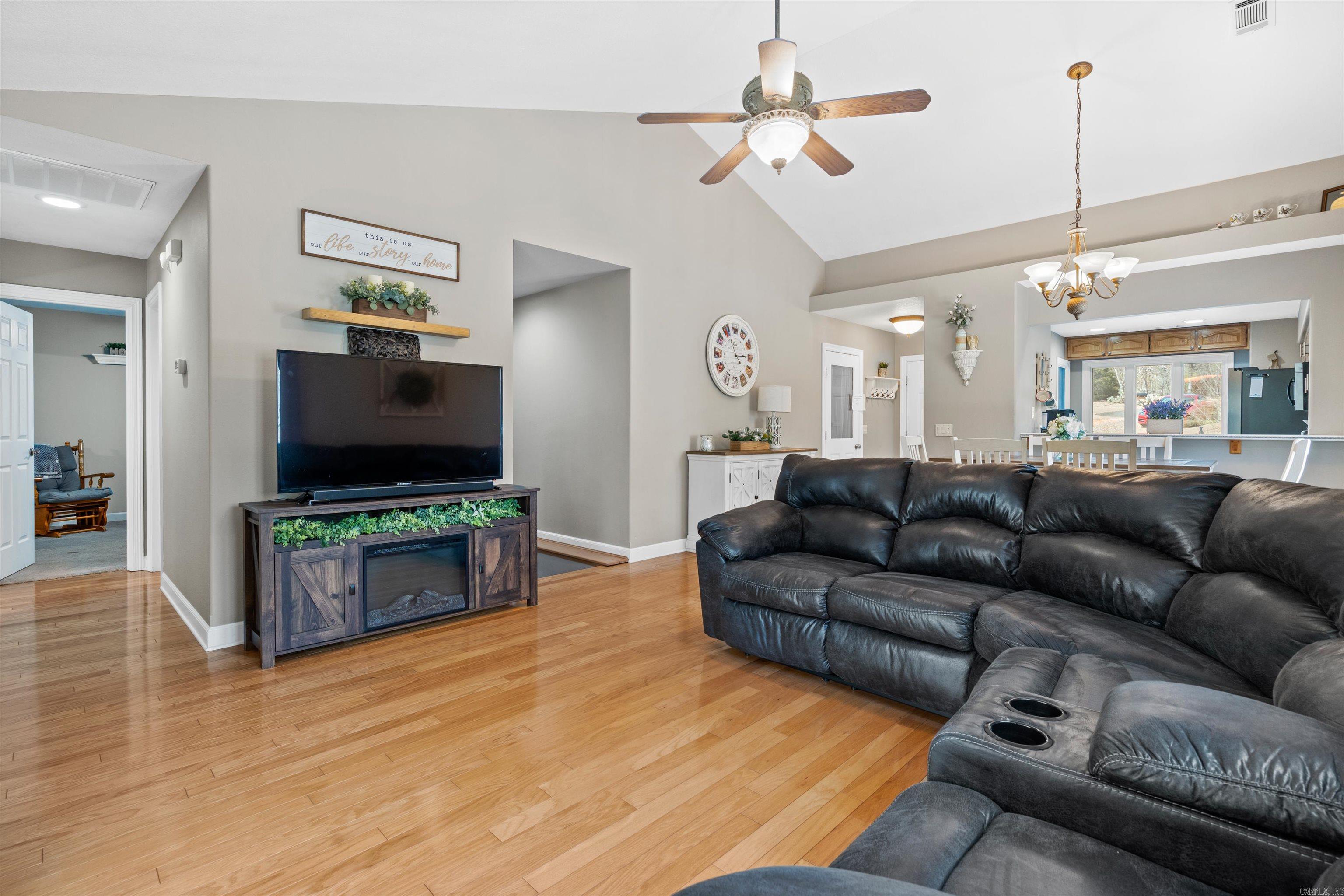 PACIFICA - Residential