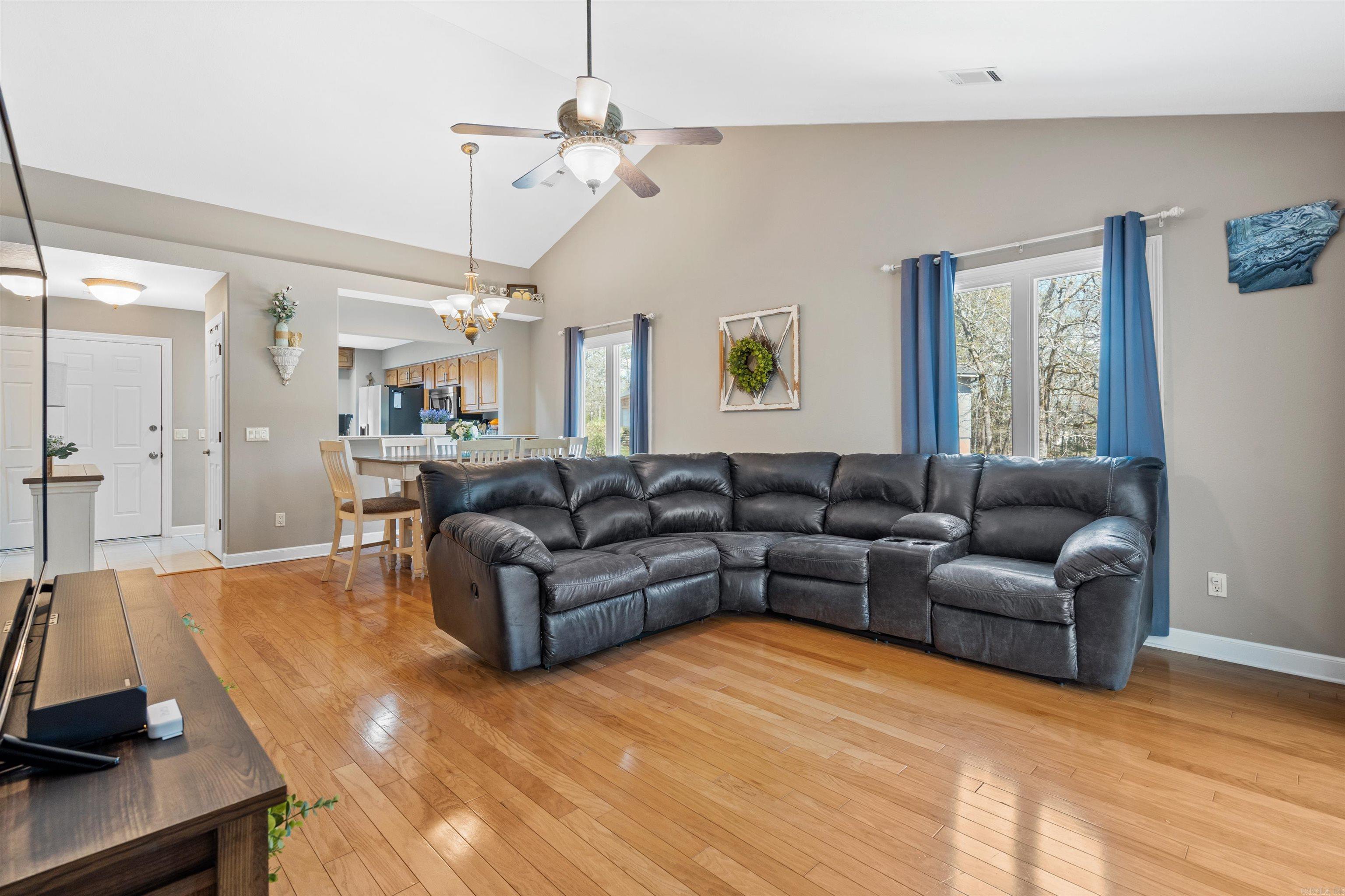 PACIFICA - Residential