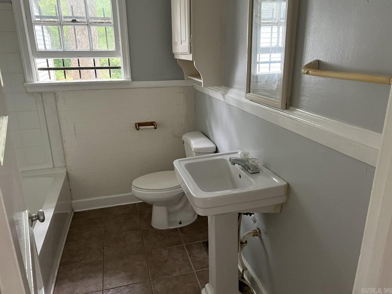 Cherry & Cox - Residential Lease