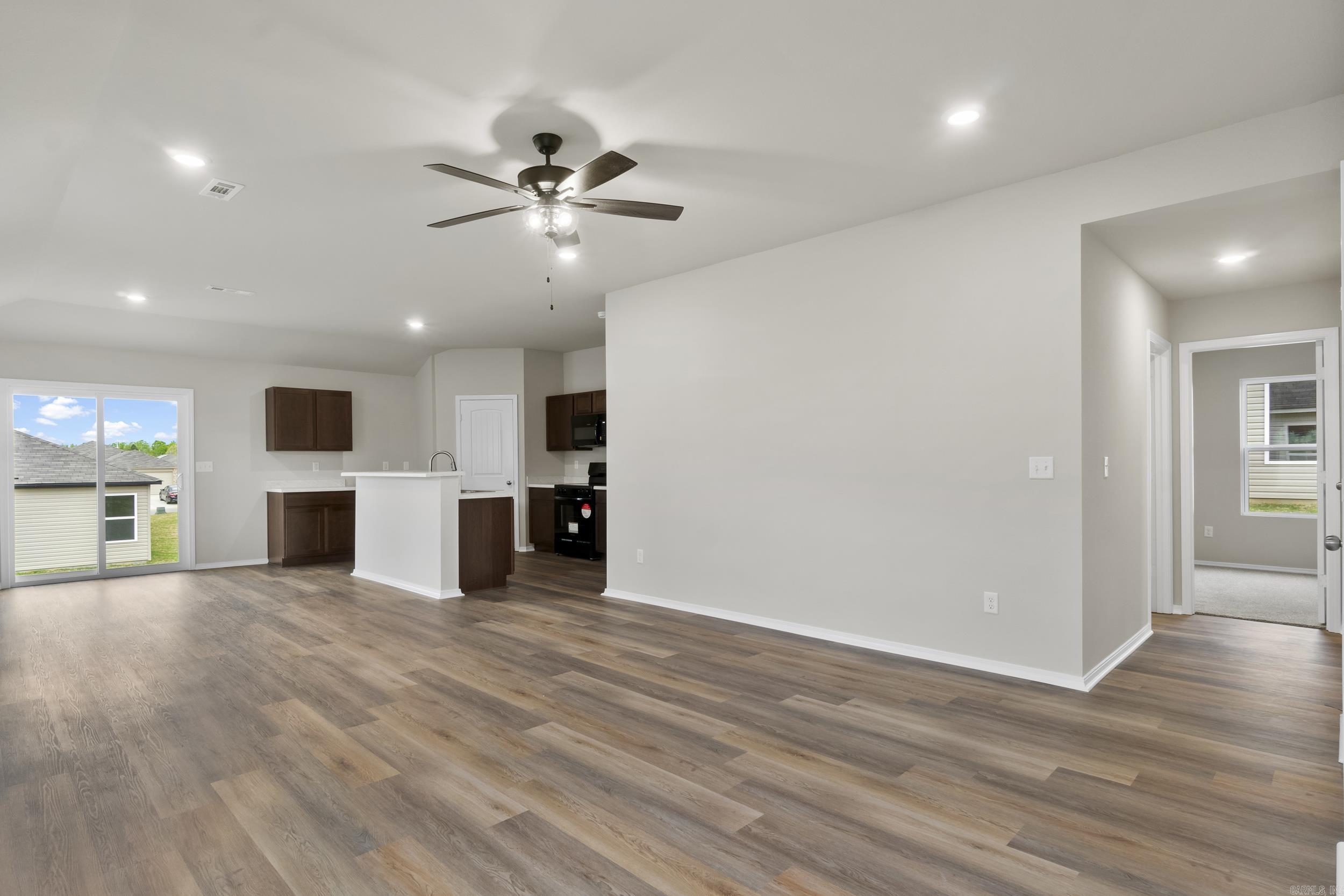 THE MEADOWS - Residential