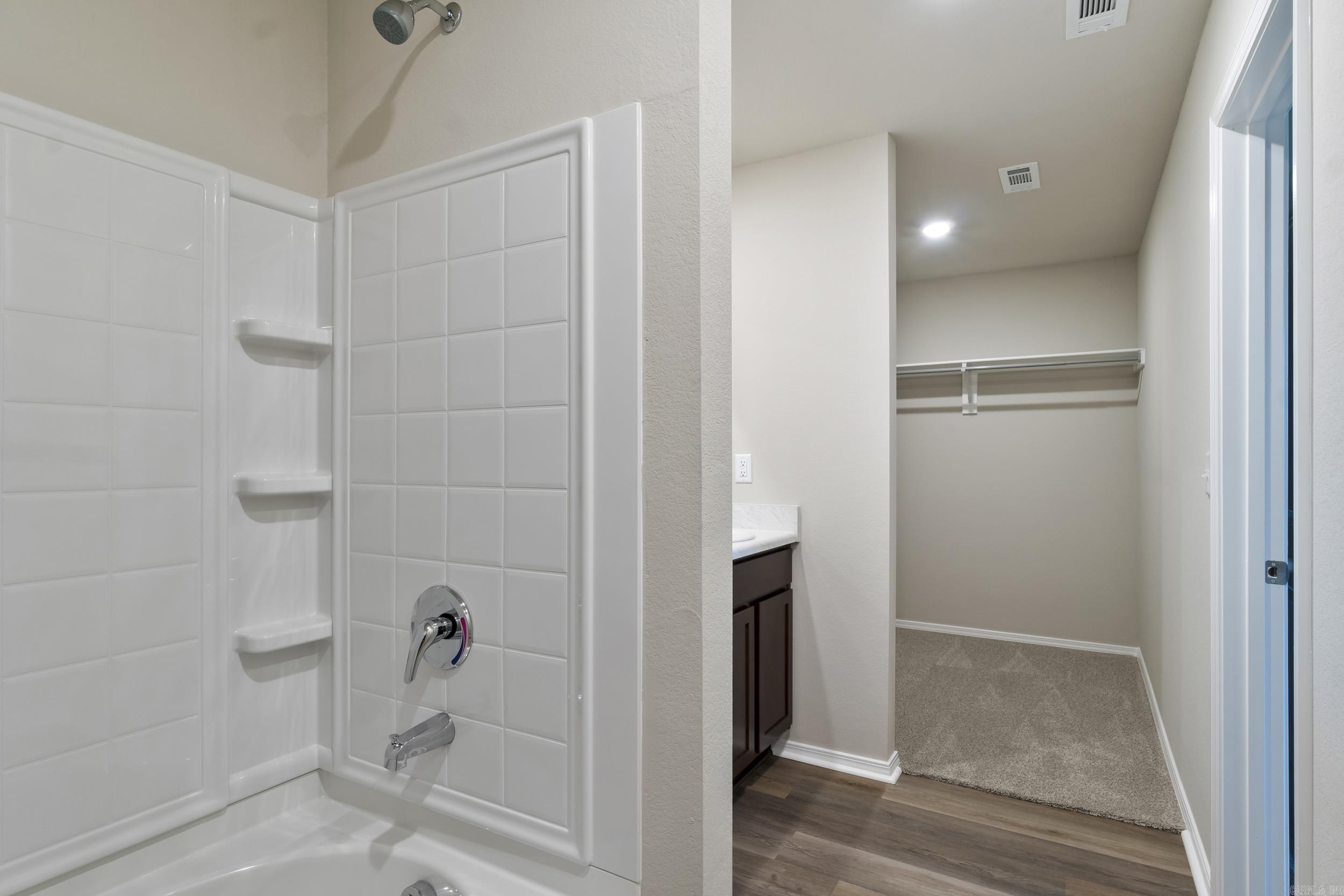 THE MEADOWS - Residential