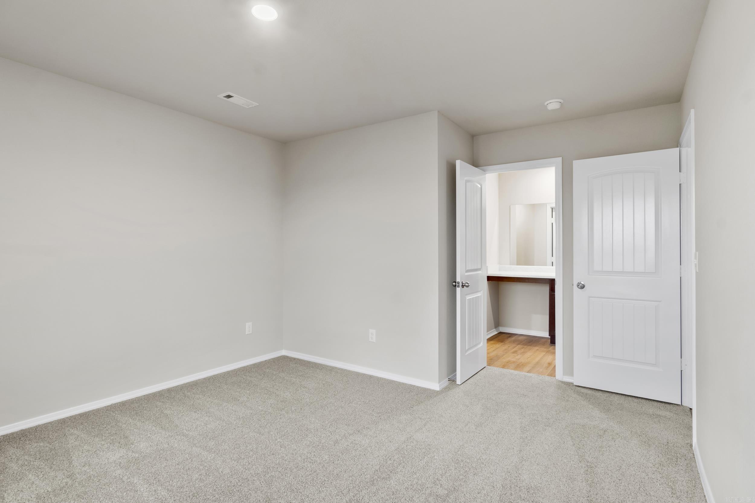 THE MEADOWS - Residential