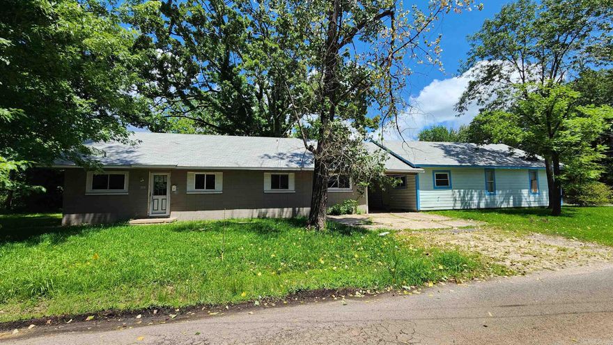 Unique investment opportunity with this listing.  This listing is for 2 homes located on the same lot that cannot be separated. 1211 S Maple needs less work and is 3 br 1 bath with 1288 Sq FT.  1909 W 13th needs more work and is 3 br 1 ba with 1204 Sq Ft.  See agent remarks.