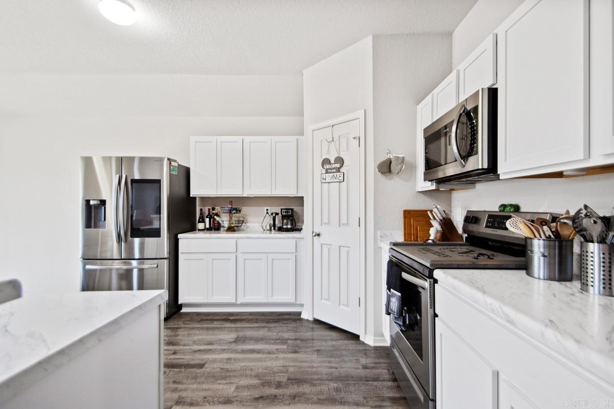 MEADOWS EDGE - Residential