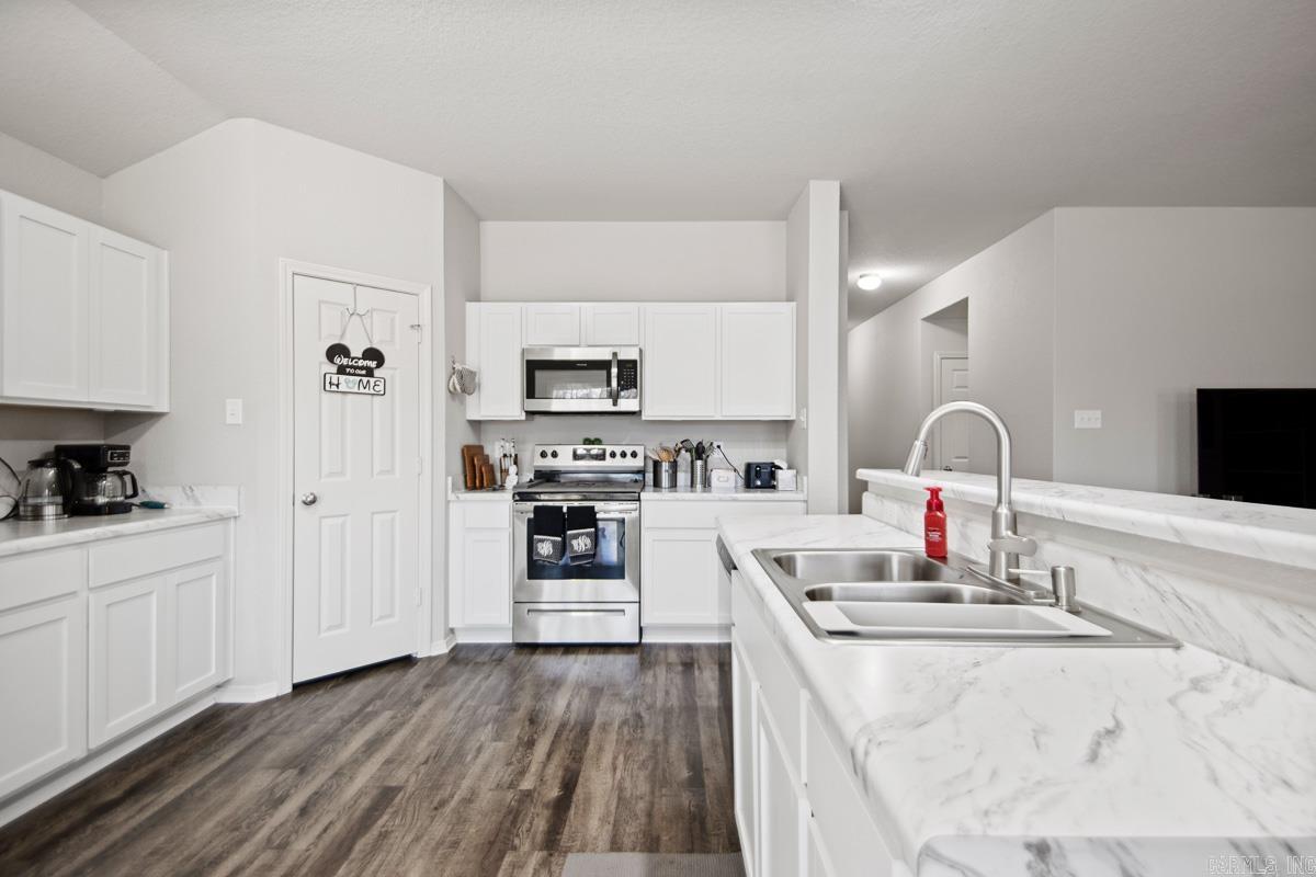 MEADOWS EDGE - Residential