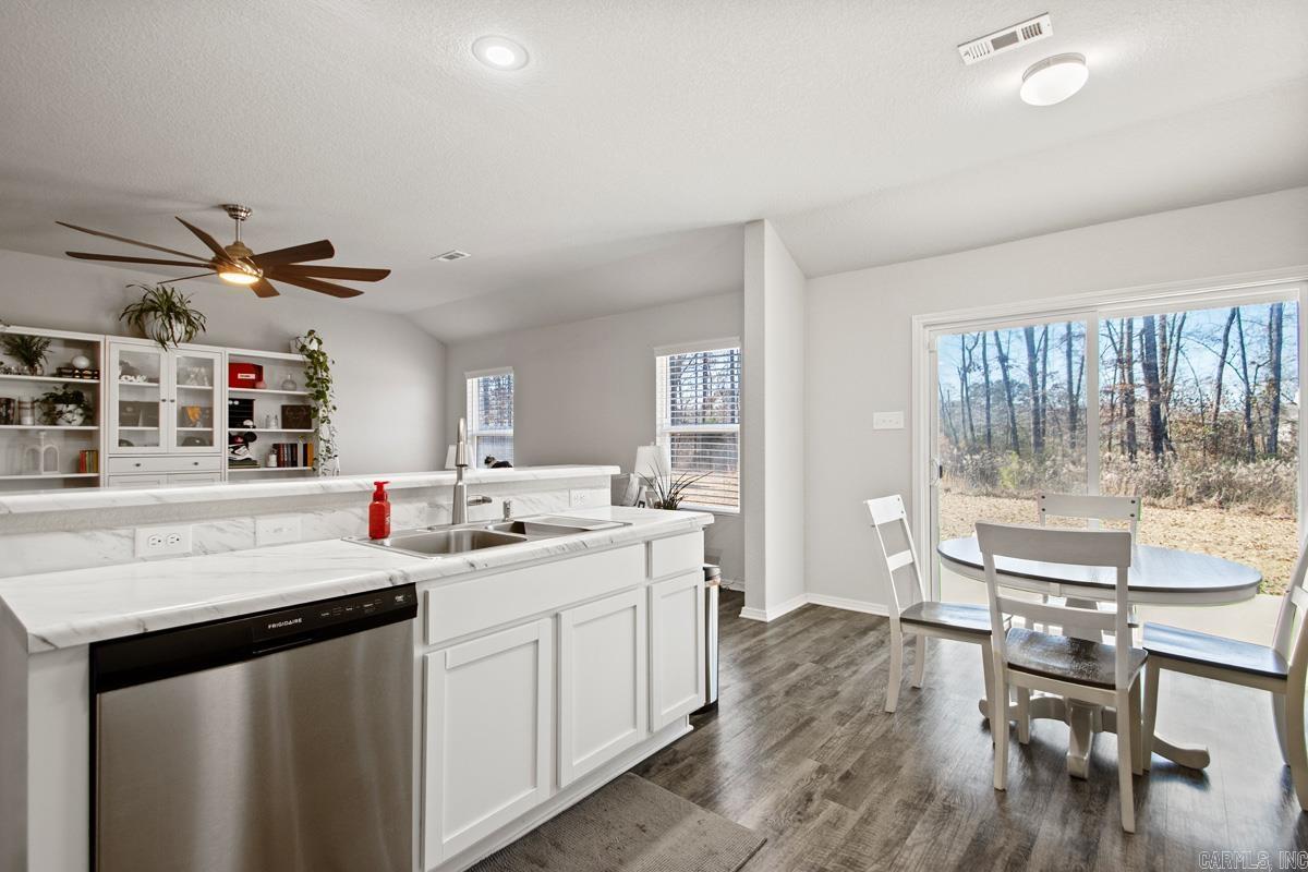 MEADOWS EDGE - Residential