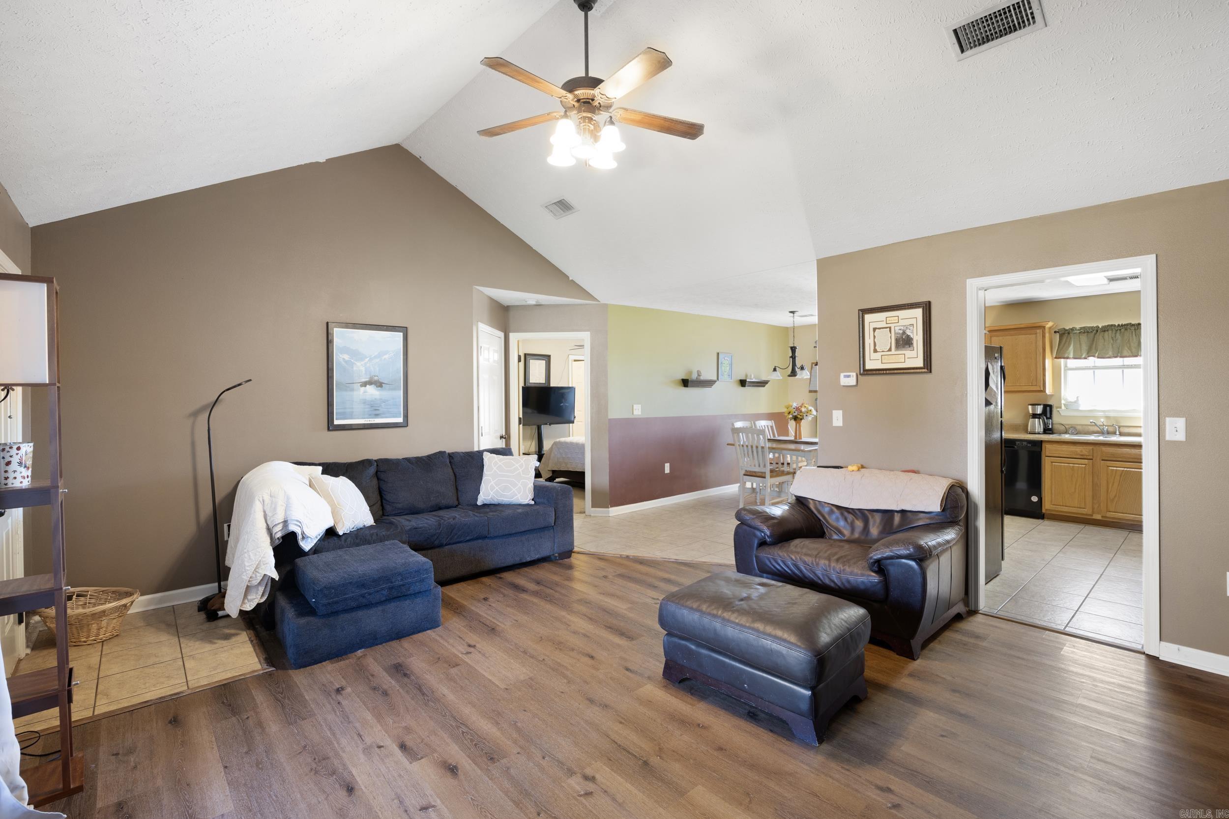 JEWELS ESTATES - Residential