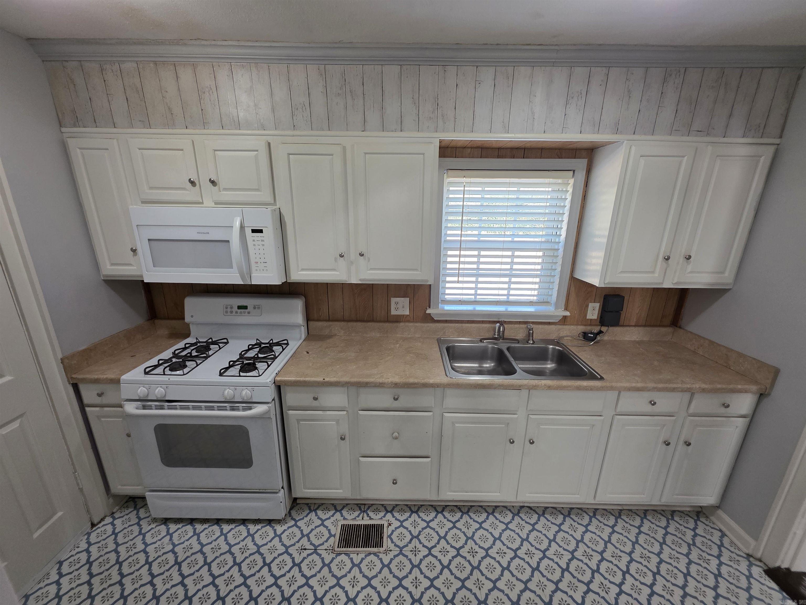 Bradens - Residential Lease