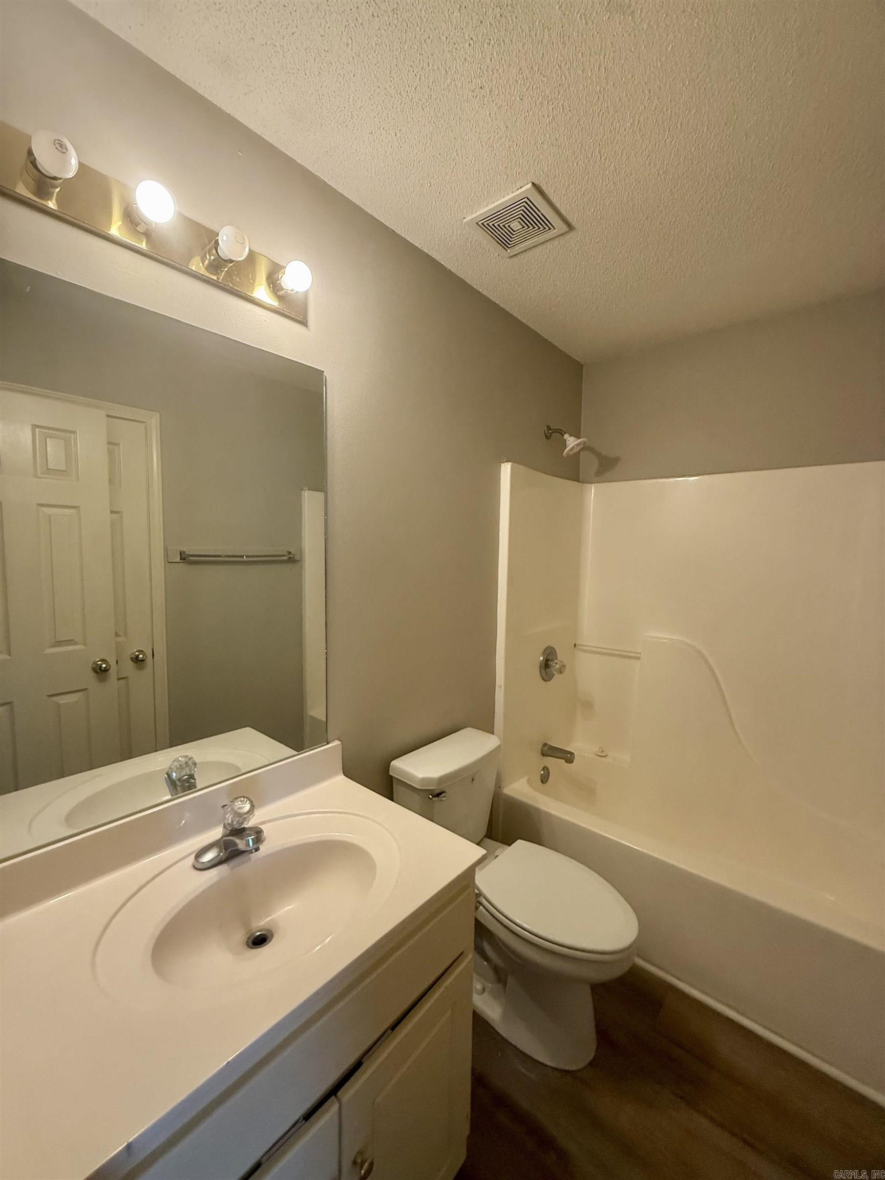 Hunters Run - Residential Lease