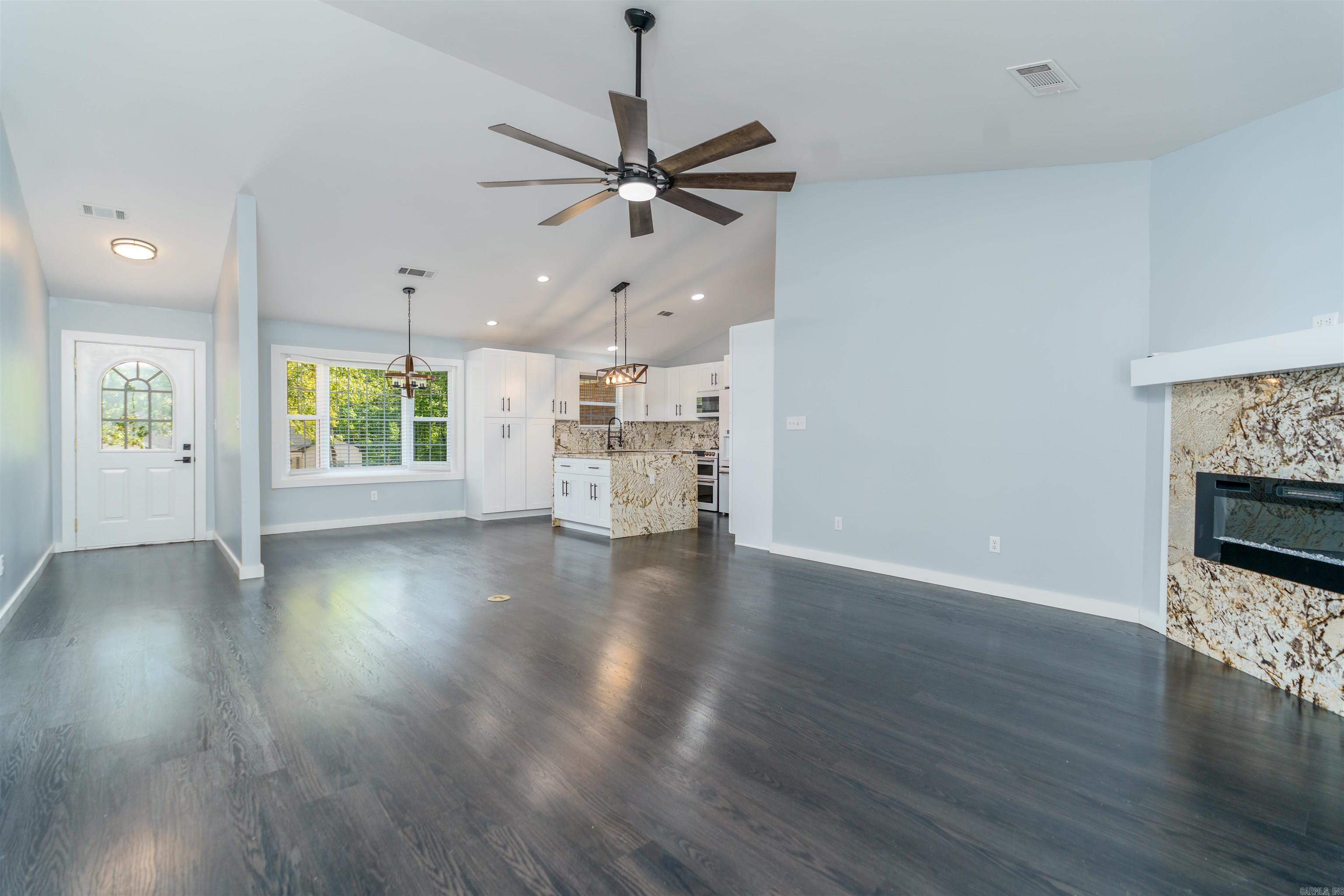 Saldana - Residential