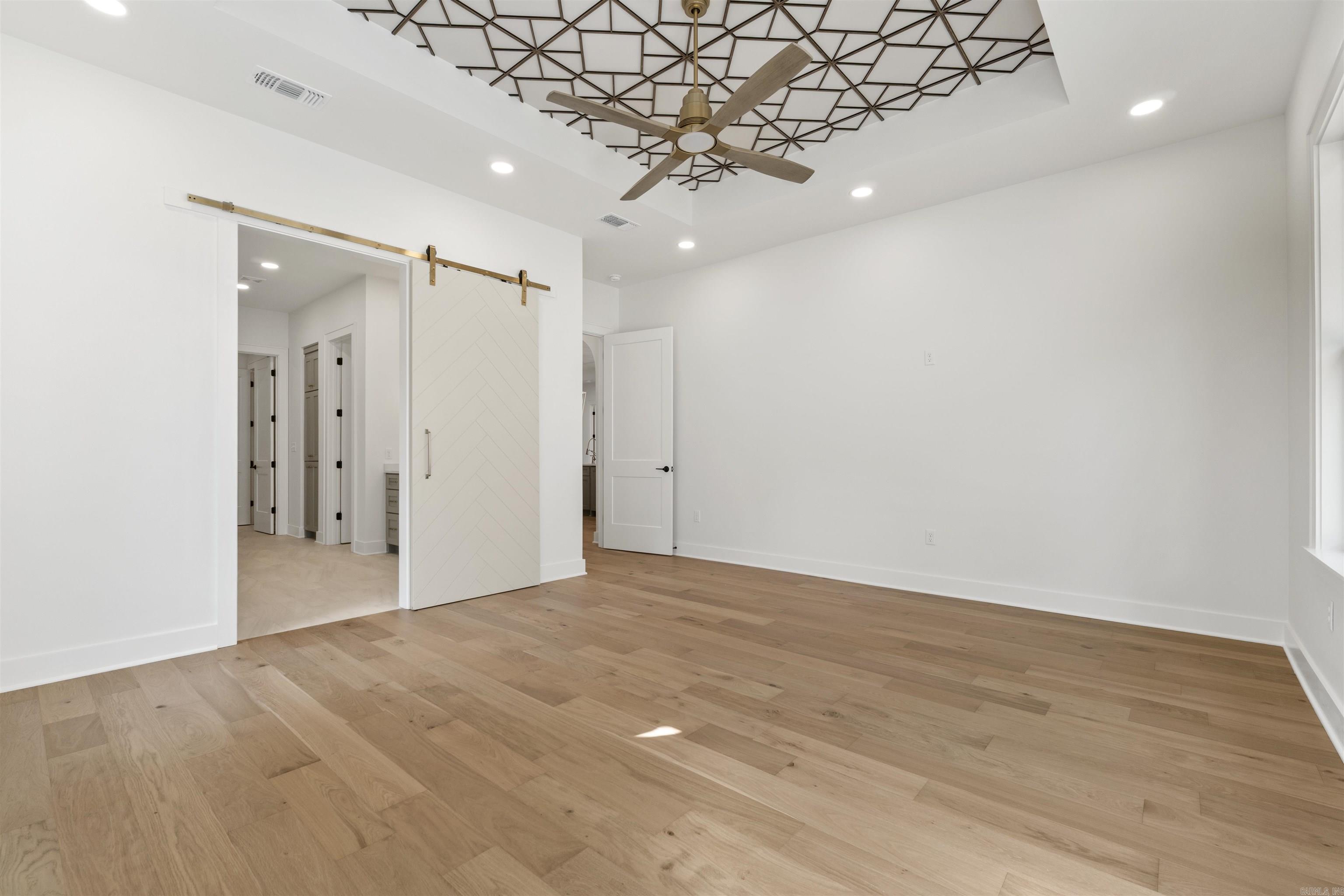 BEAR DEN ESTATES - Residential