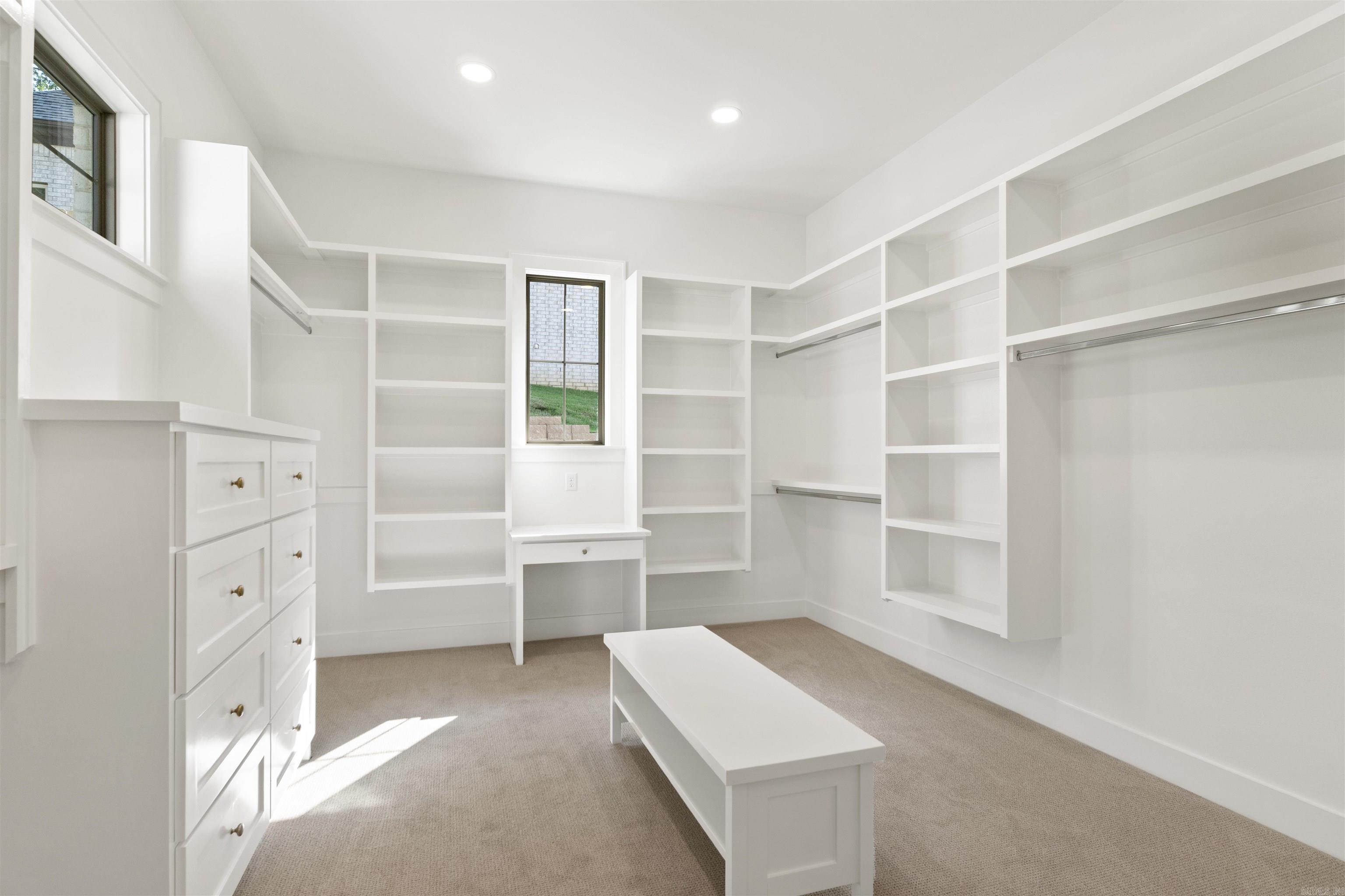 BEAR DEN ESTATES - Residential