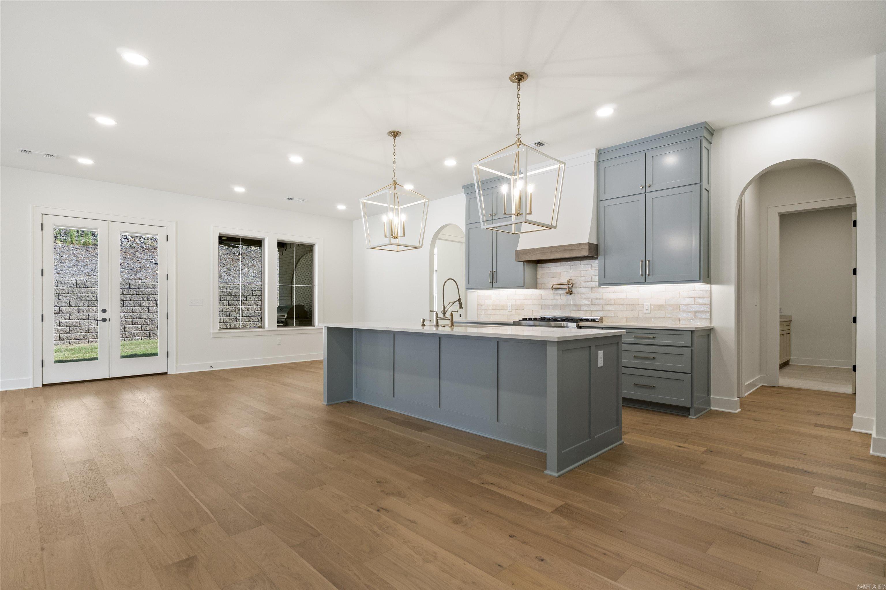 BEAR DEN ESTATES - Residential