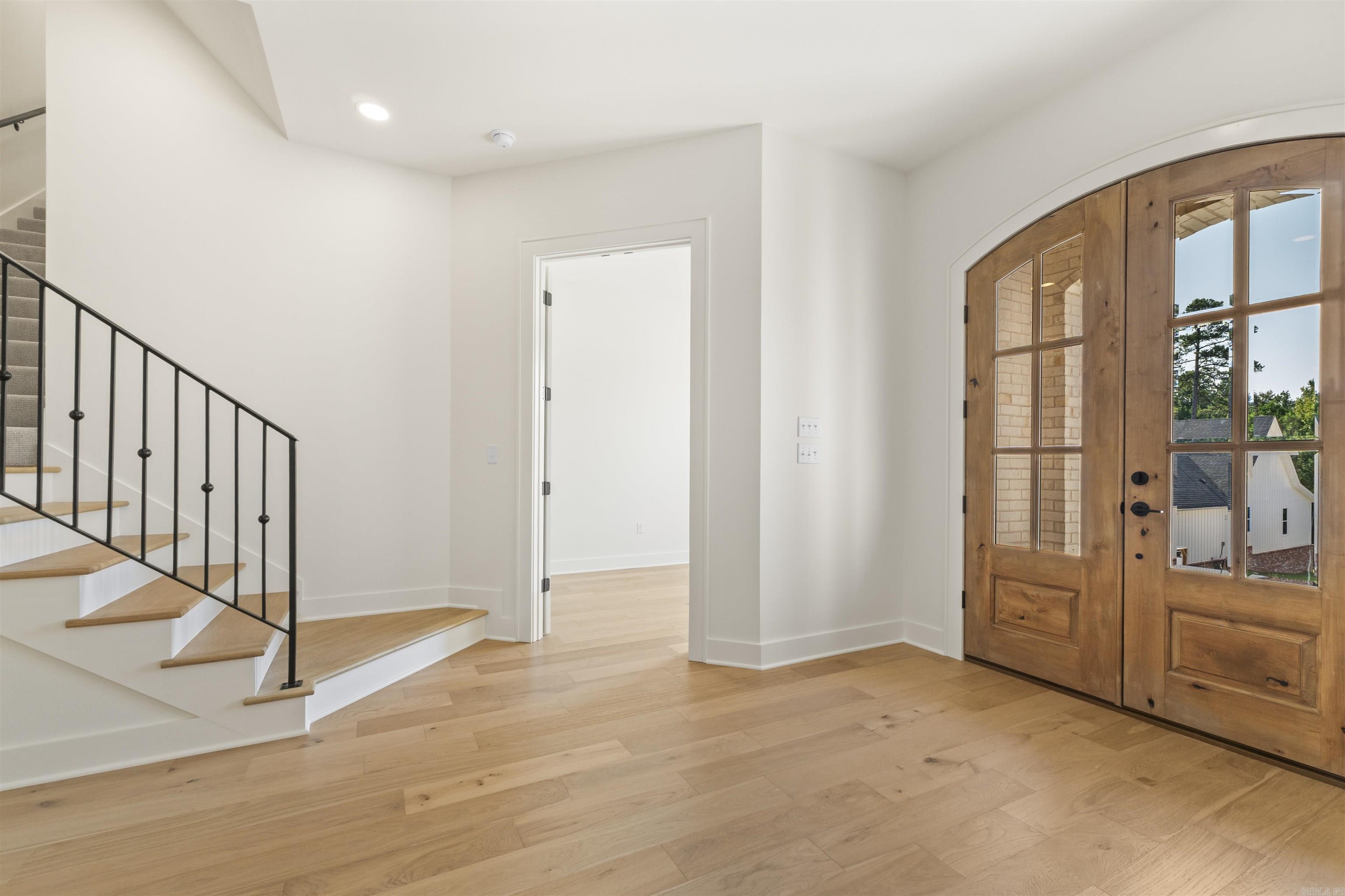 BEAR DEN ESTATES - Residential