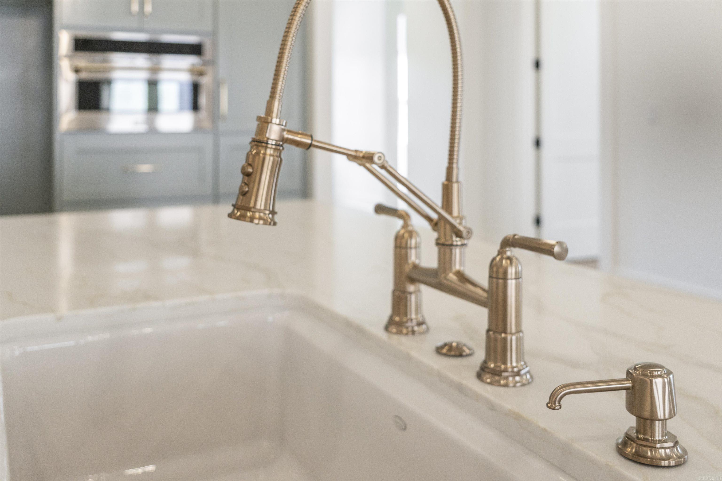 BEAR DEN ESTATES - Residential