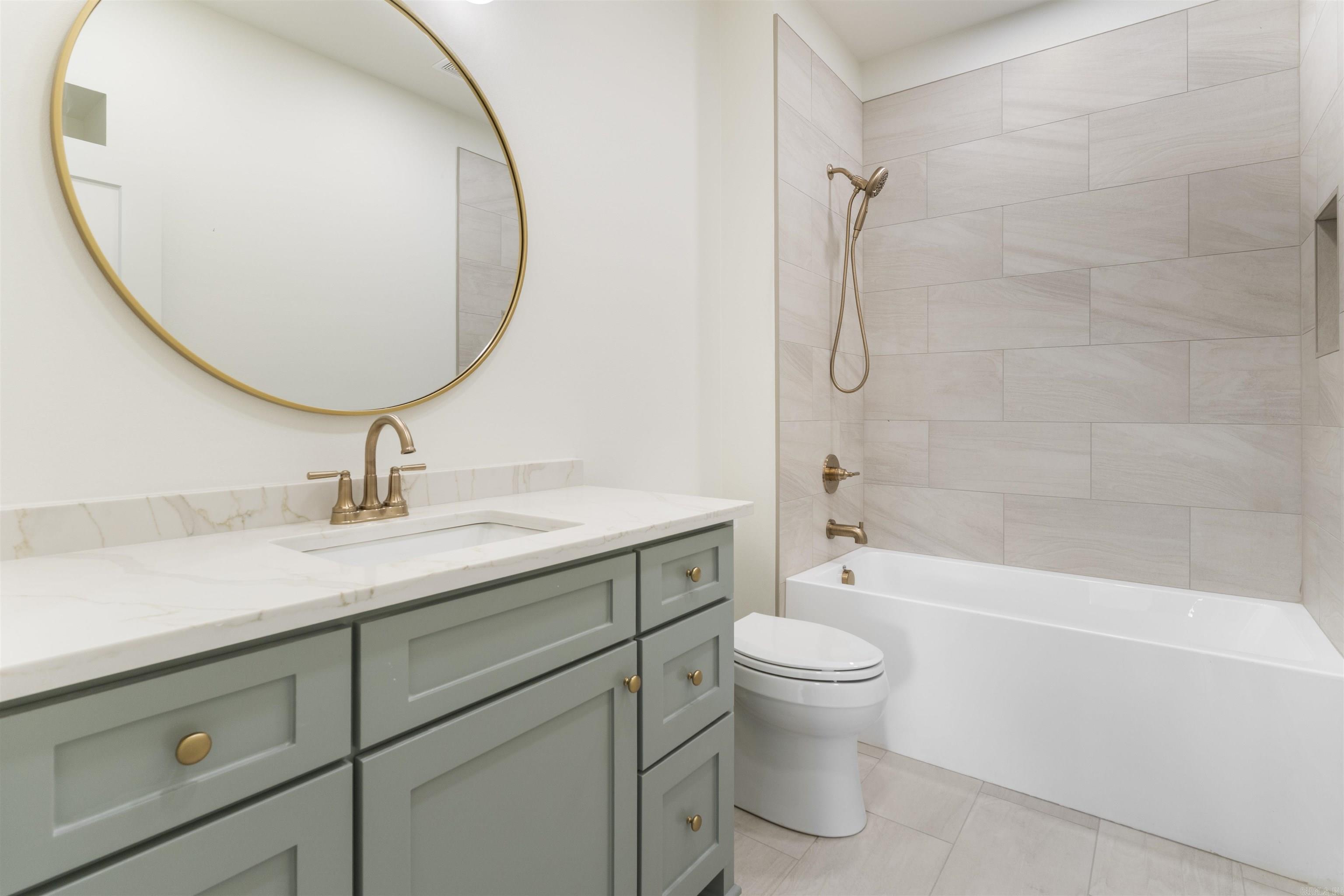 BEAR DEN ESTATES - Residential