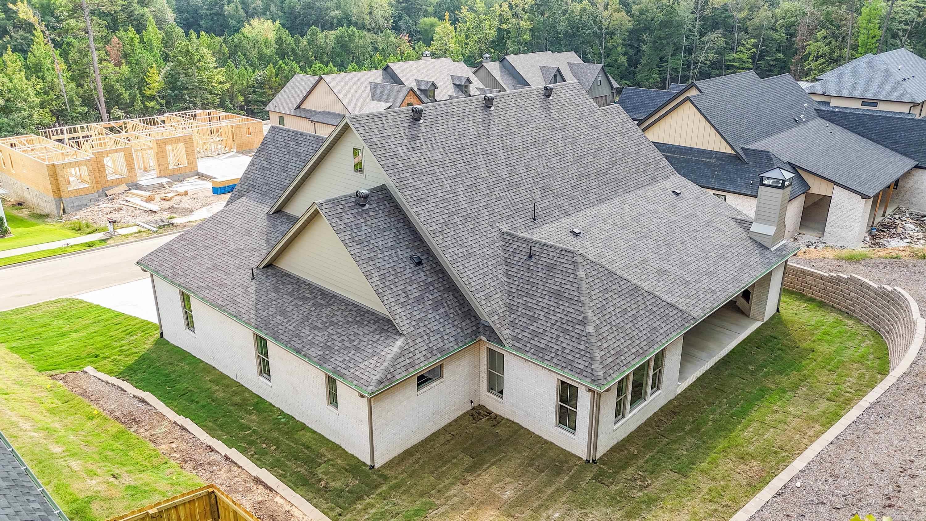 BEAR DEN ESTATES - Residential