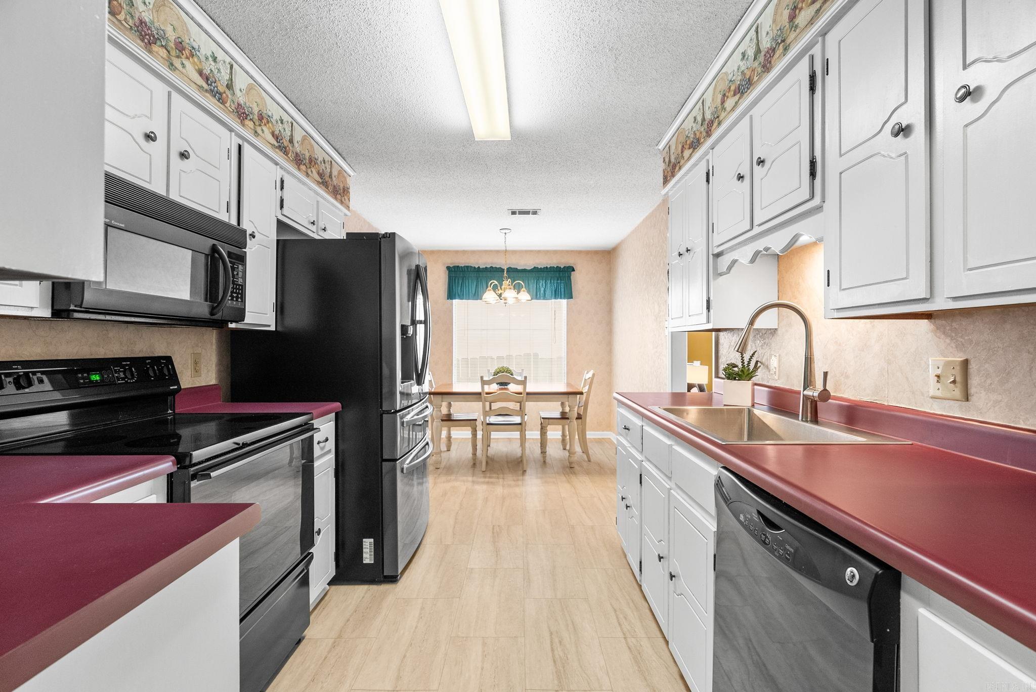 KINGSPARK TO COOK MTN VIL - Residential