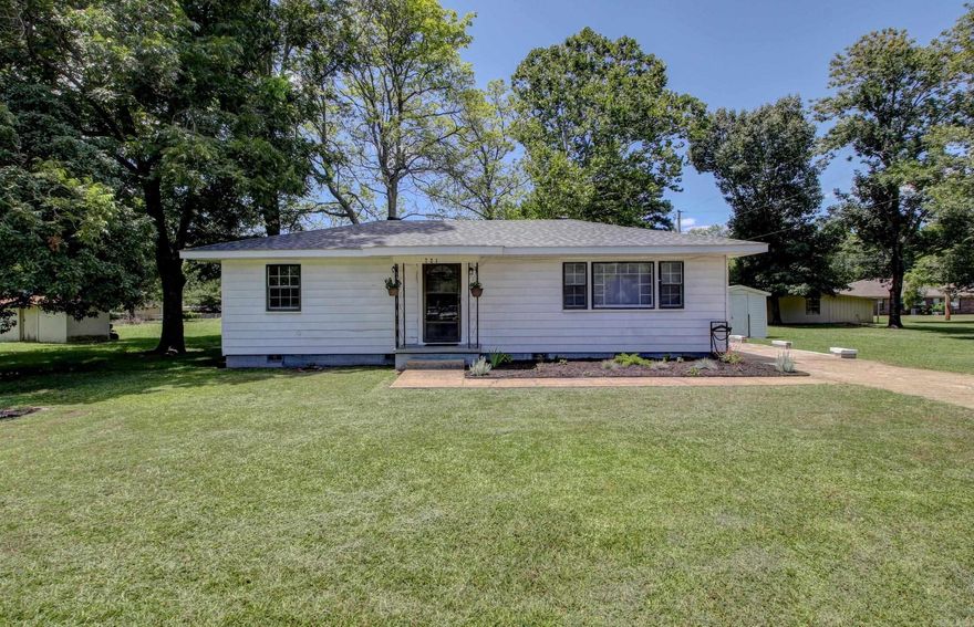 Absolutely ADORABLE & CHARMING 3BR/1BA home with brand new roof installed late June 2024. Stunning hardwood floors w/ LVP in bathroom & laundry room. Cabinets, granite countertops, & appliances new in 2022. NEW HVAC 2025. Vapor Barrier installed 2024 in crawl space. 2 bedrooms will accommodate queen size beds. 2 Exterior storage buildings for all of your outdoor storage needs! Home is PRECIOUS, well maintained, convenient to UCA, CBC & other area amenities! Go see it today! *See agent remarks*