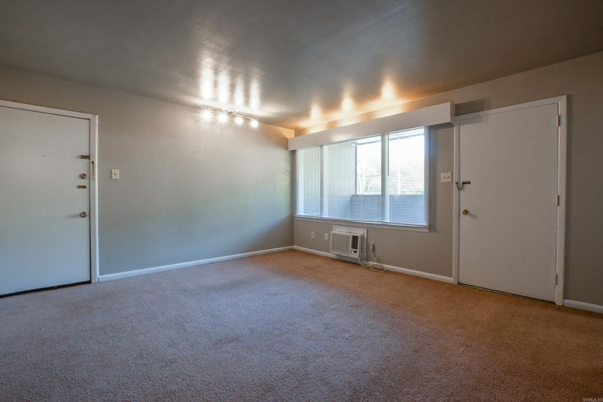 Cozy Studio apartment in midtown Little Rock that is waiting for you to call home.   Luxury vinyl flooring throughout. Fridge and oven included. Water is included and tenant pays for electric. Close to shopping, dining, and much more! Walking distance to 2 major hospitals. This property is managed by Hoffman Team so beware of scammers - we will never ask you to Cashapp us money. The lease flexible with a 3% increase after the first year. Income must be 3x the amount of rent. Deposit, first month’s rent, and the $50 administration fee due before move in. This property does not accept section 8.