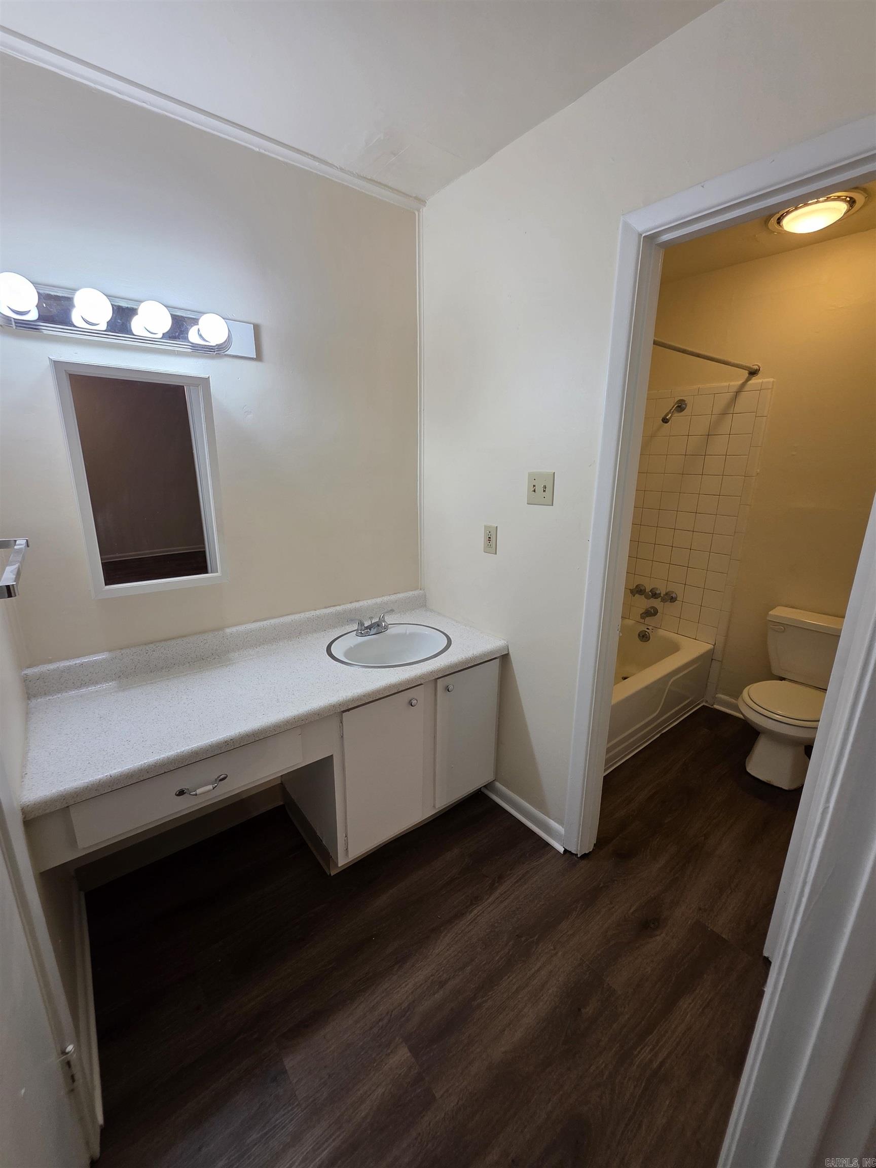 Pfeifer - Residential Lease