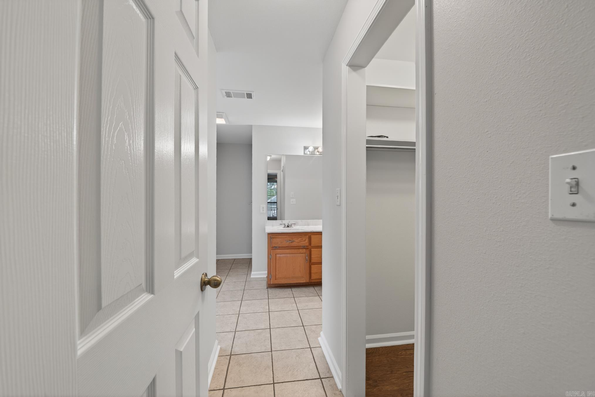 AUSTIN VILLAGE - Residential