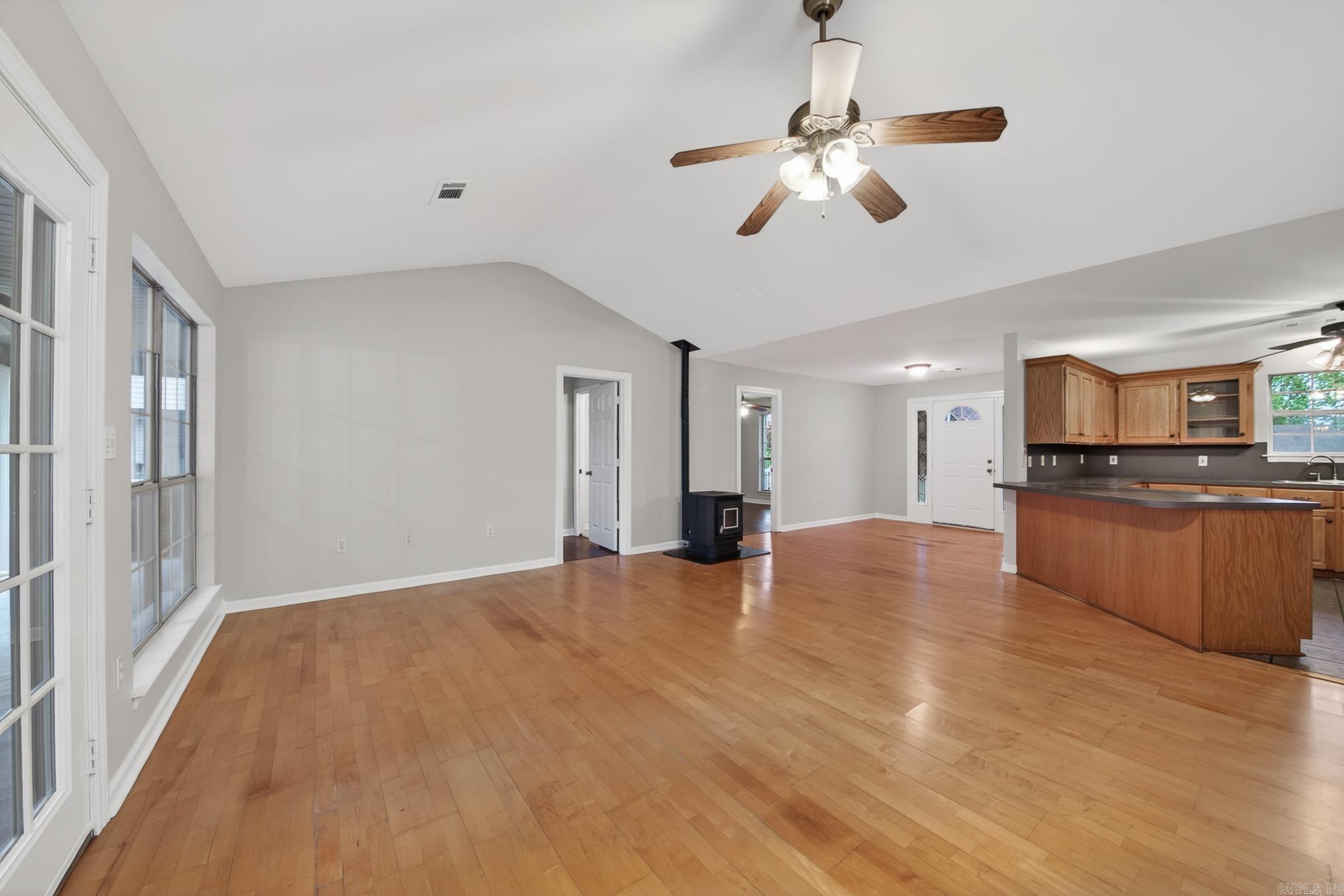 AUSTIN VILLAGE - Residential