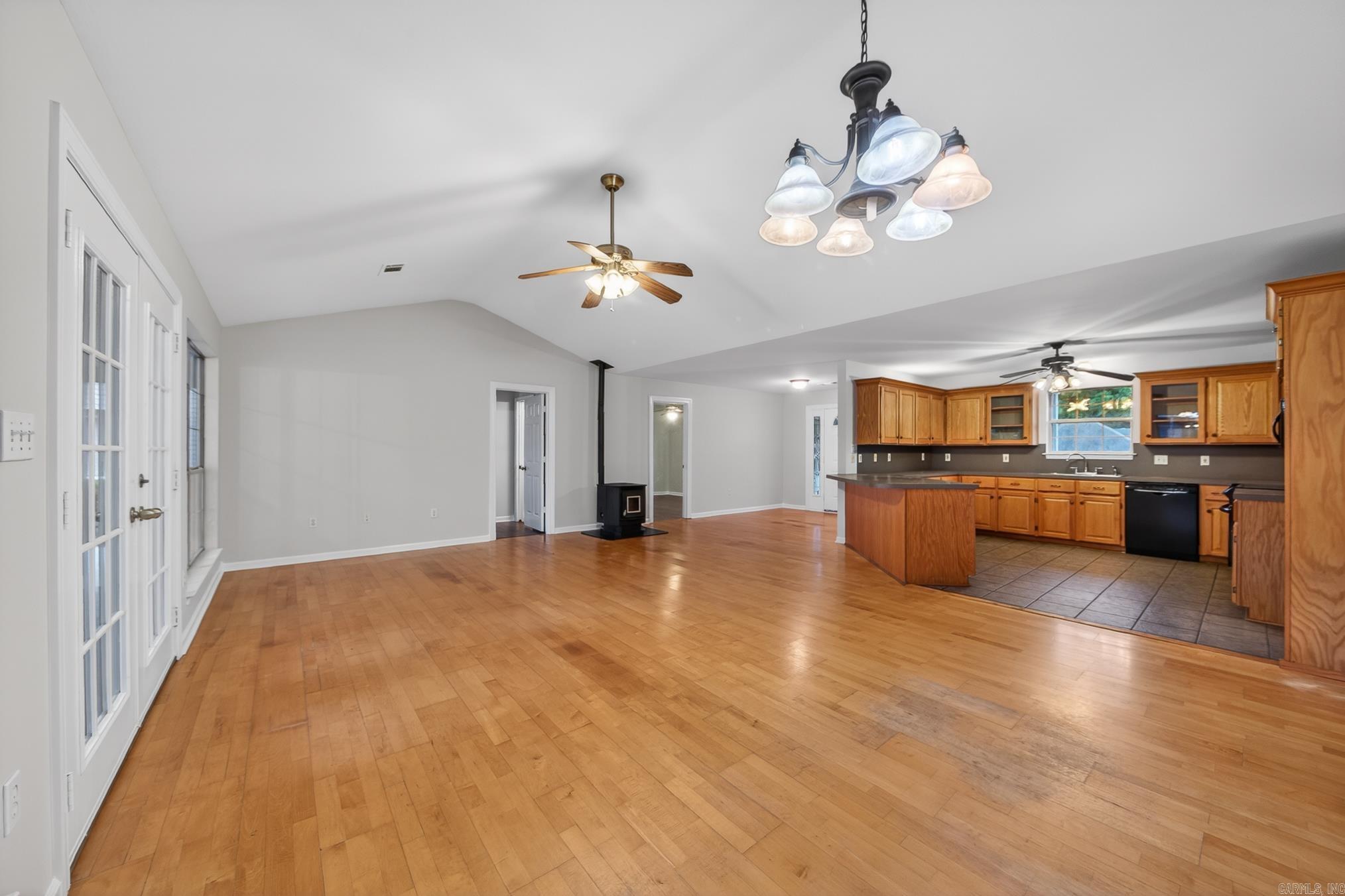 AUSTIN VILLAGE - Residential
