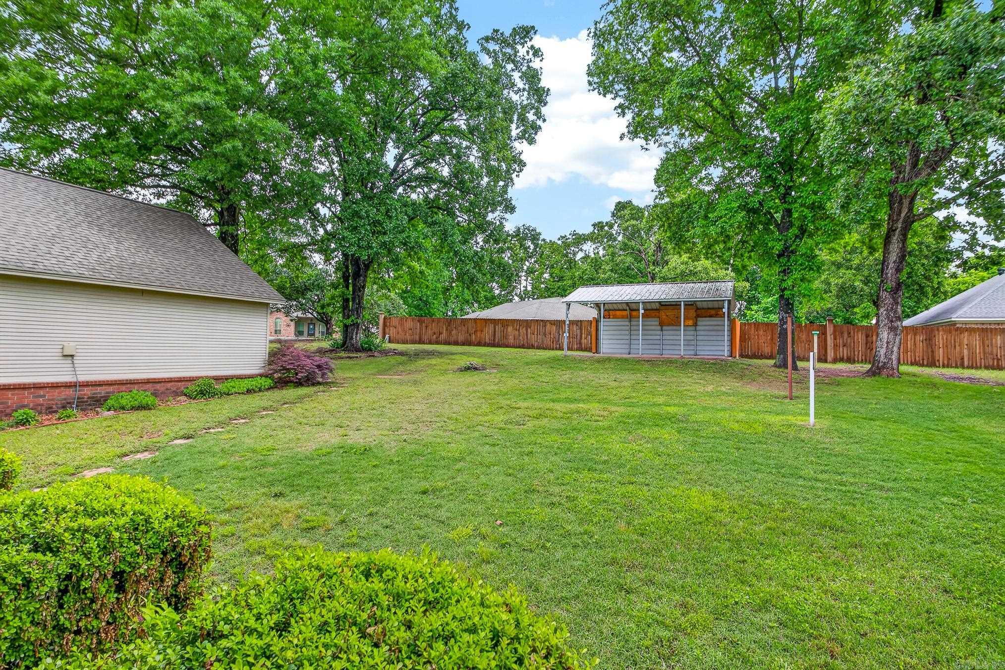 AUSTIN VILLAGE - Residential