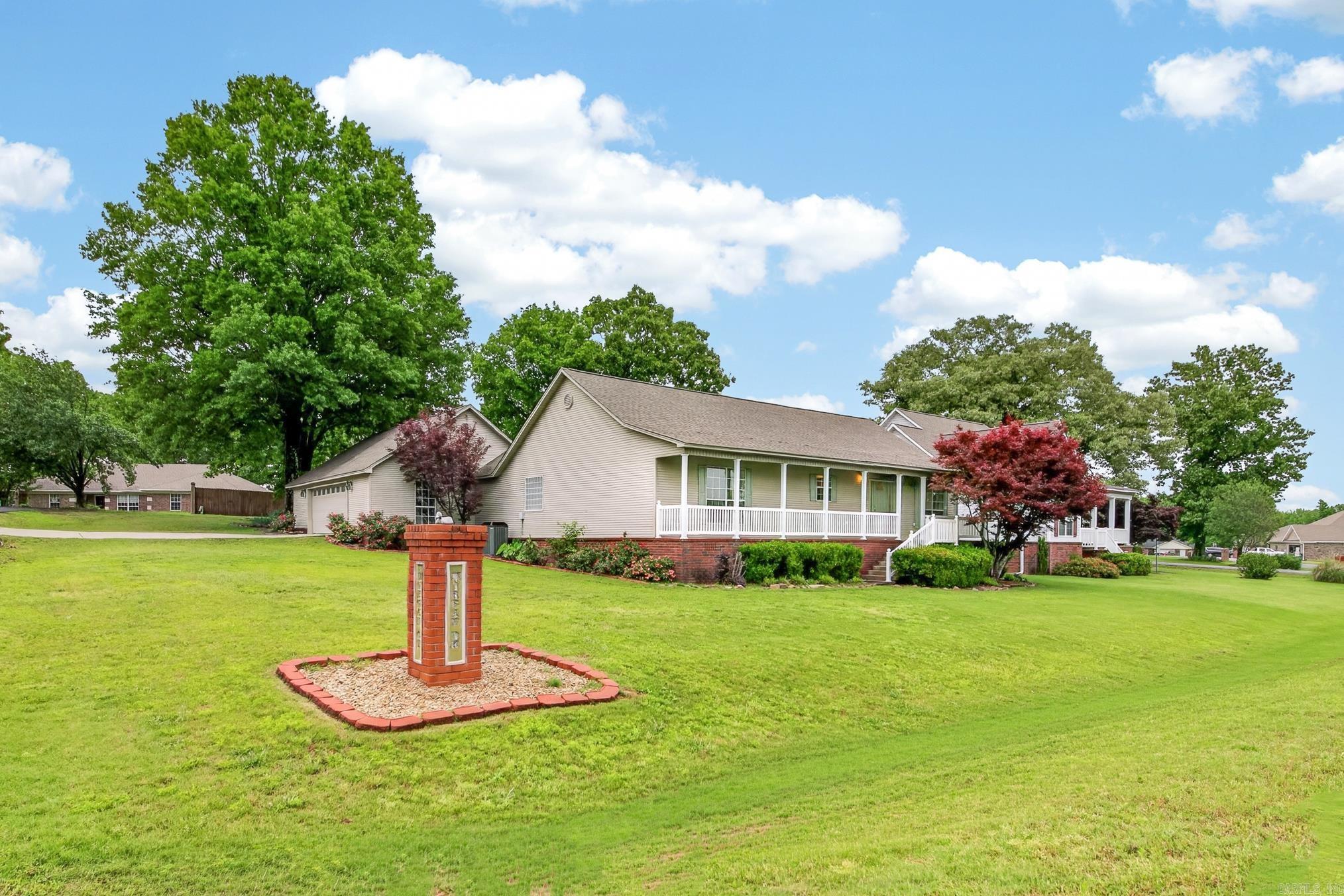 AUSTIN VILLAGE - Residential