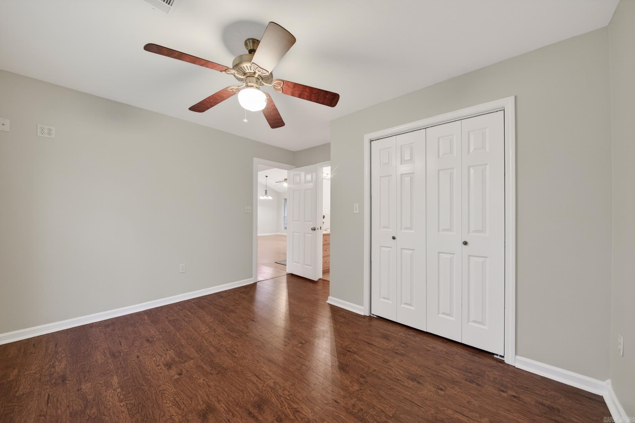 AUSTIN VILLAGE - Residential