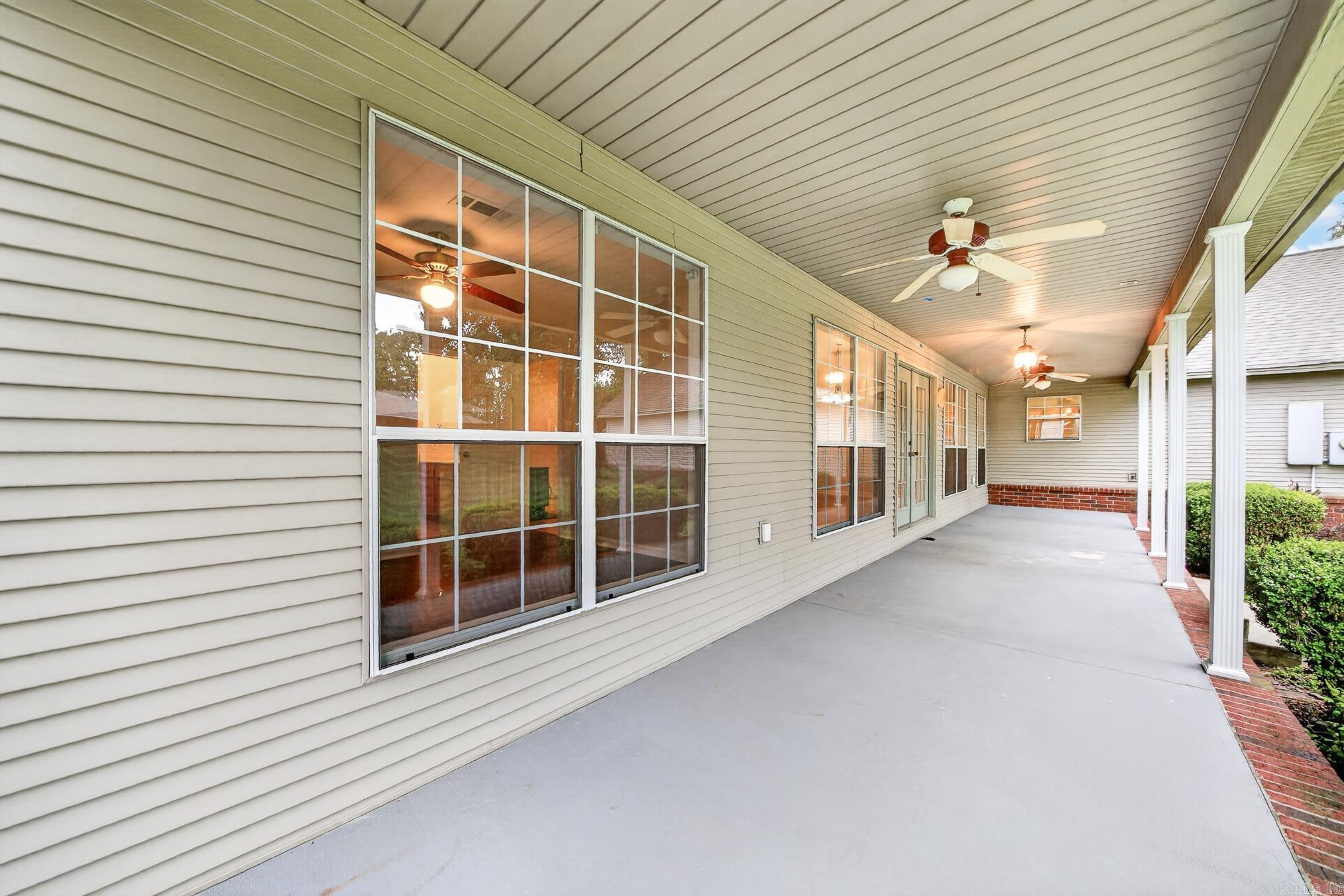 AUSTIN VILLAGE - Residential