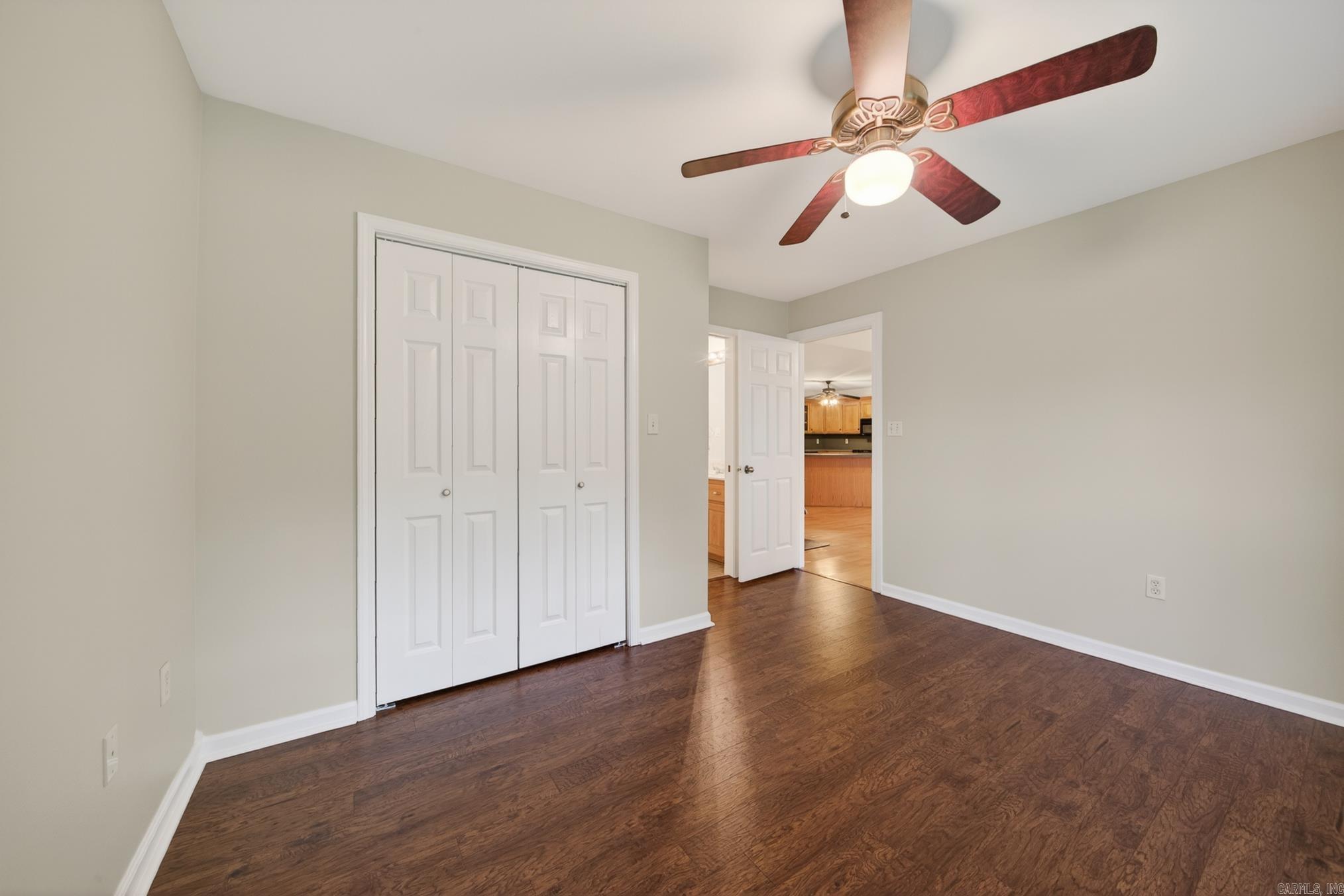 AUSTIN VILLAGE - Residential