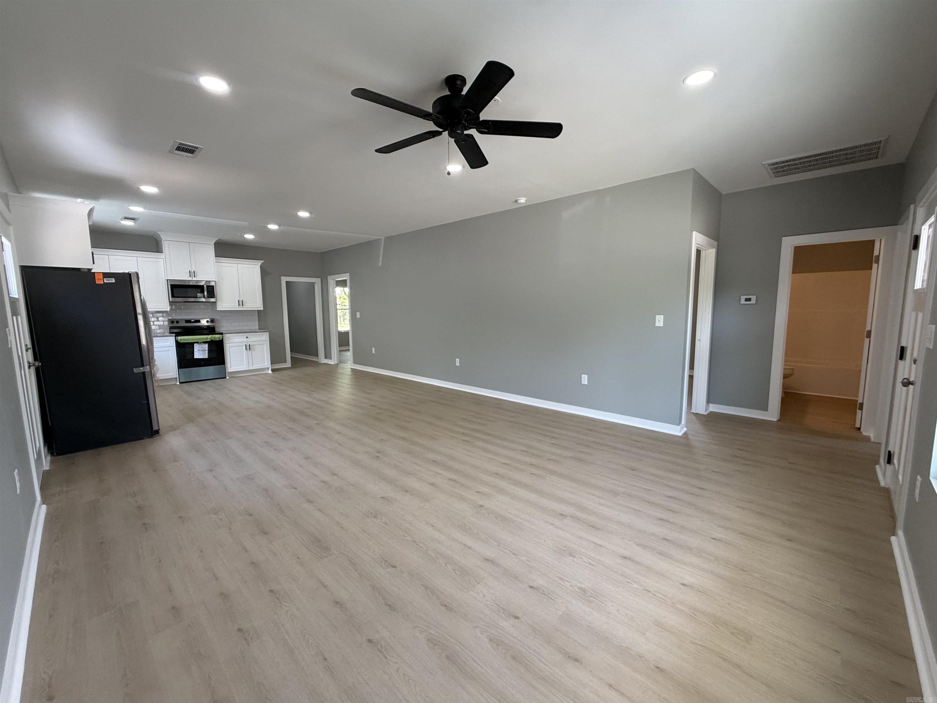 PARKWOOD - Residential