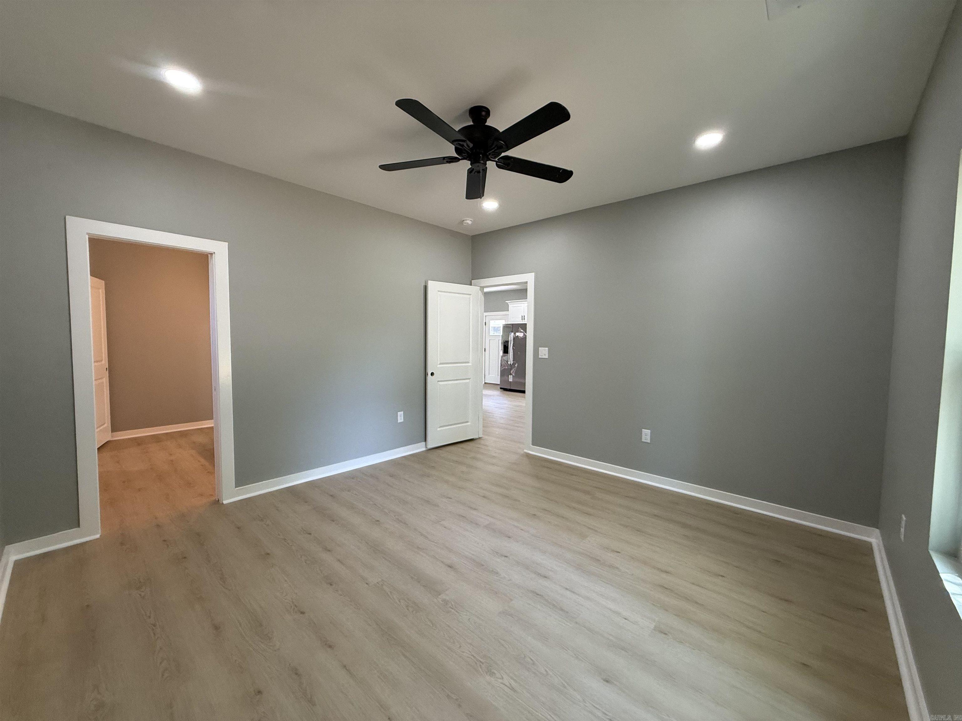 PARKWOOD - Residential