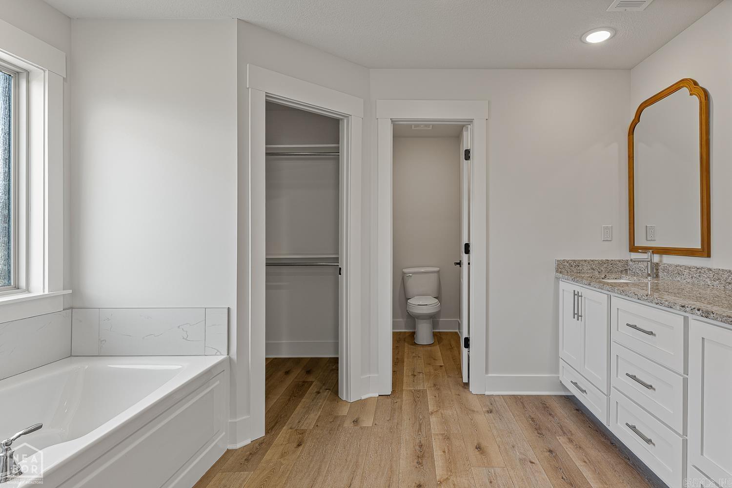 STELLA ESTATES - Residential