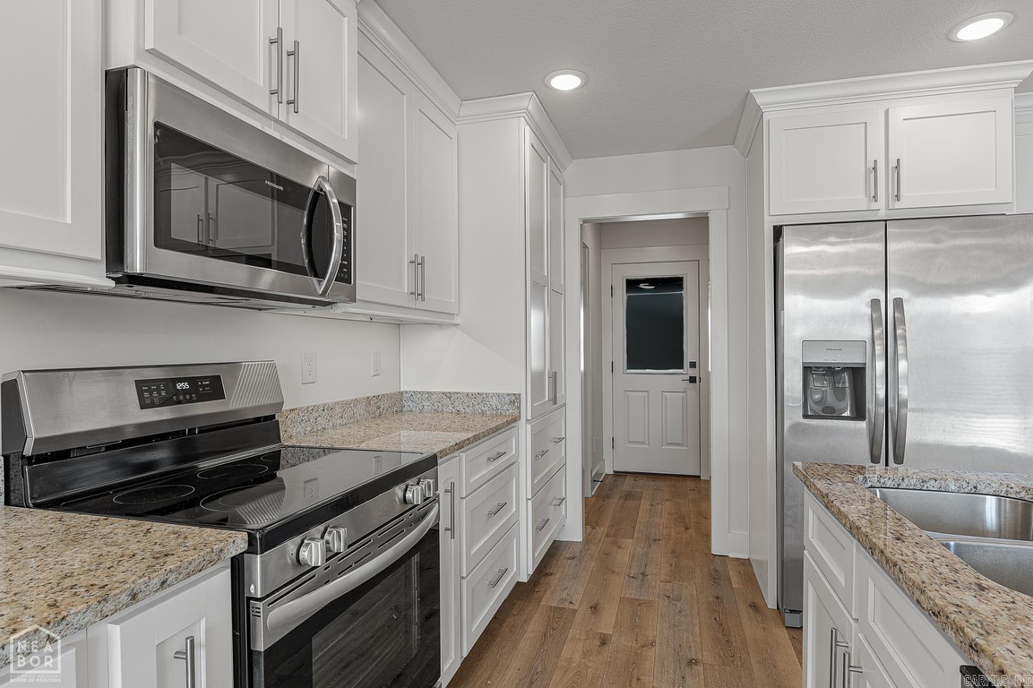 STELLA ESTATES - Residential