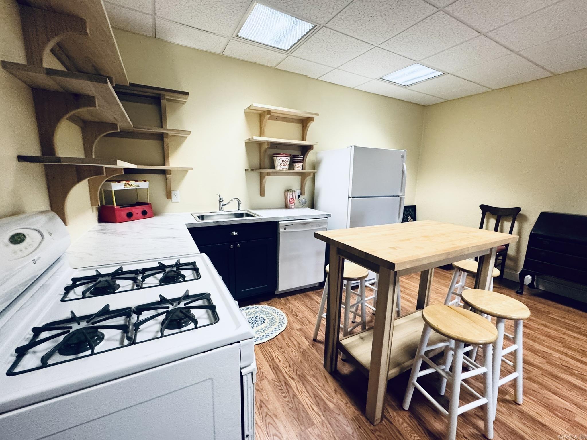 Dugan Lea - Residential