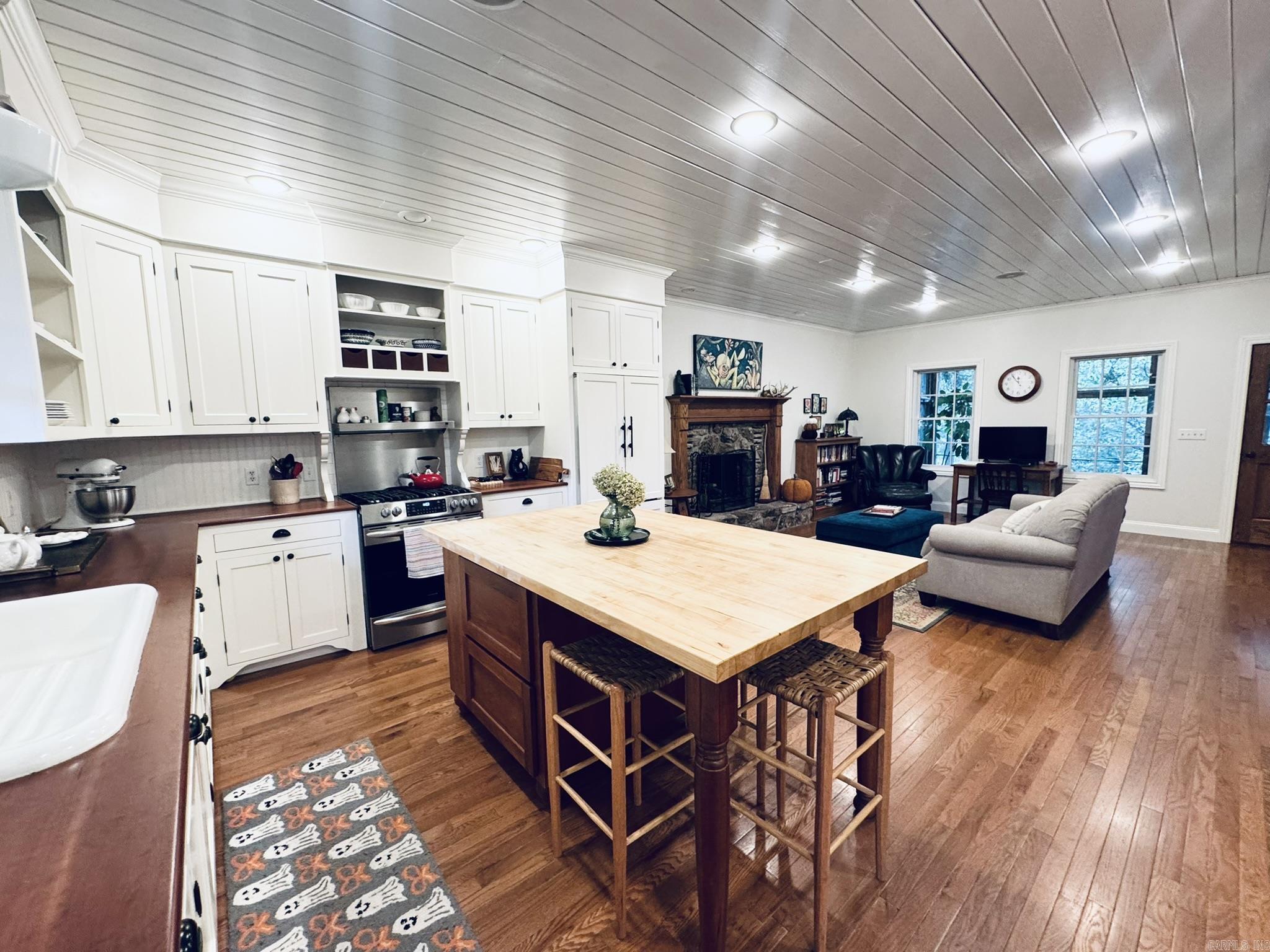 Dugan Lea - Residential