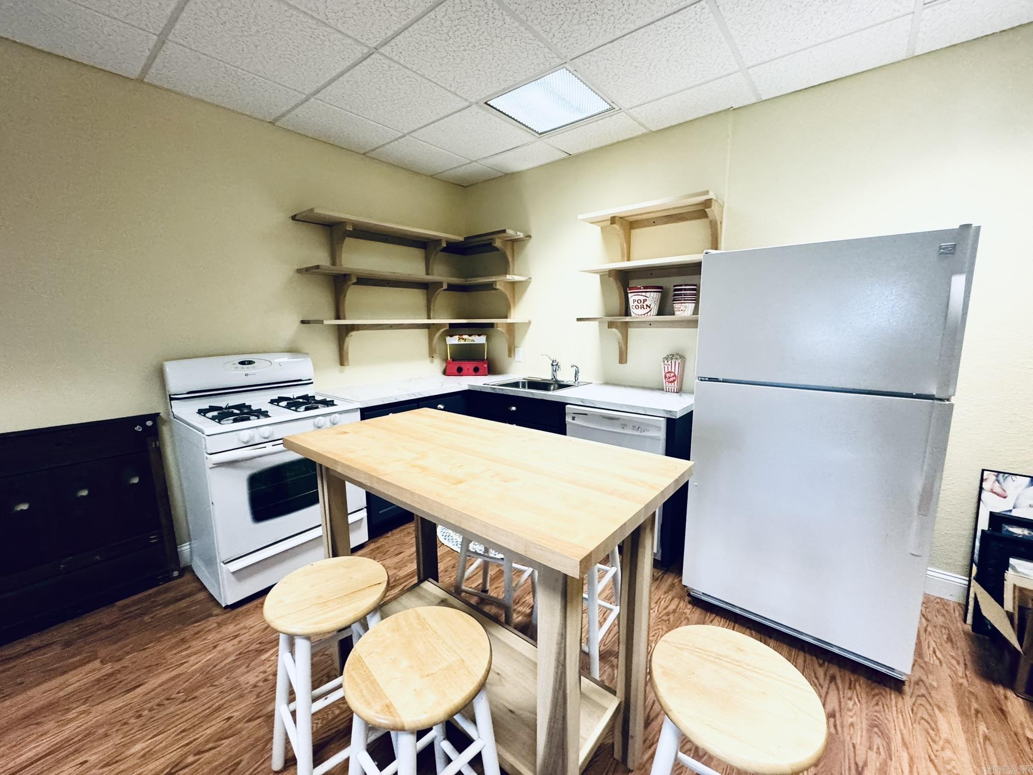 Dugan Lea - Residential